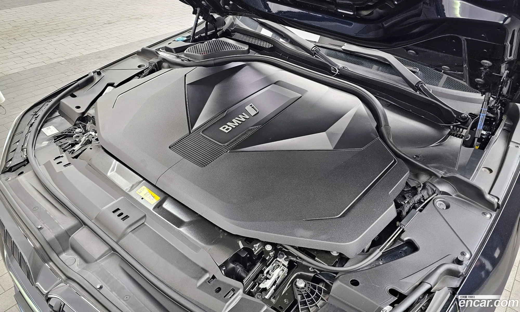 BMW i5 2024 WBY31FK05RCR47393 — 32