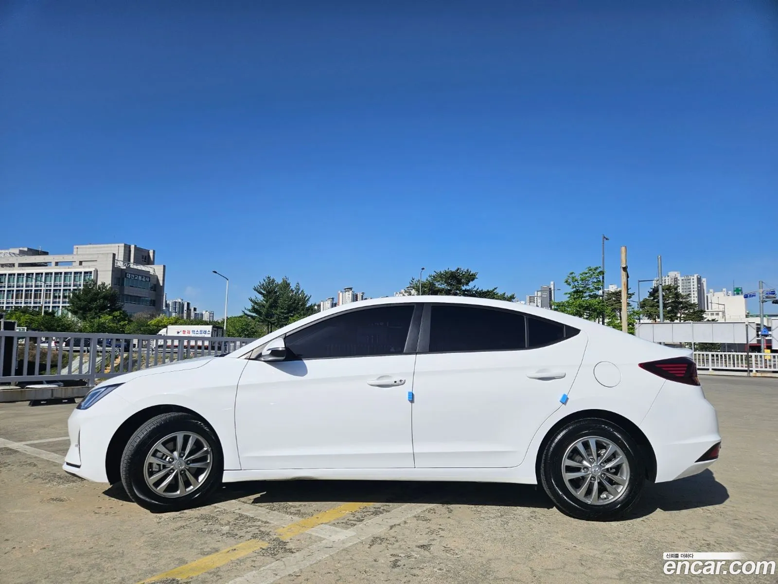 Hyundai Elantra AD 2020 — 7