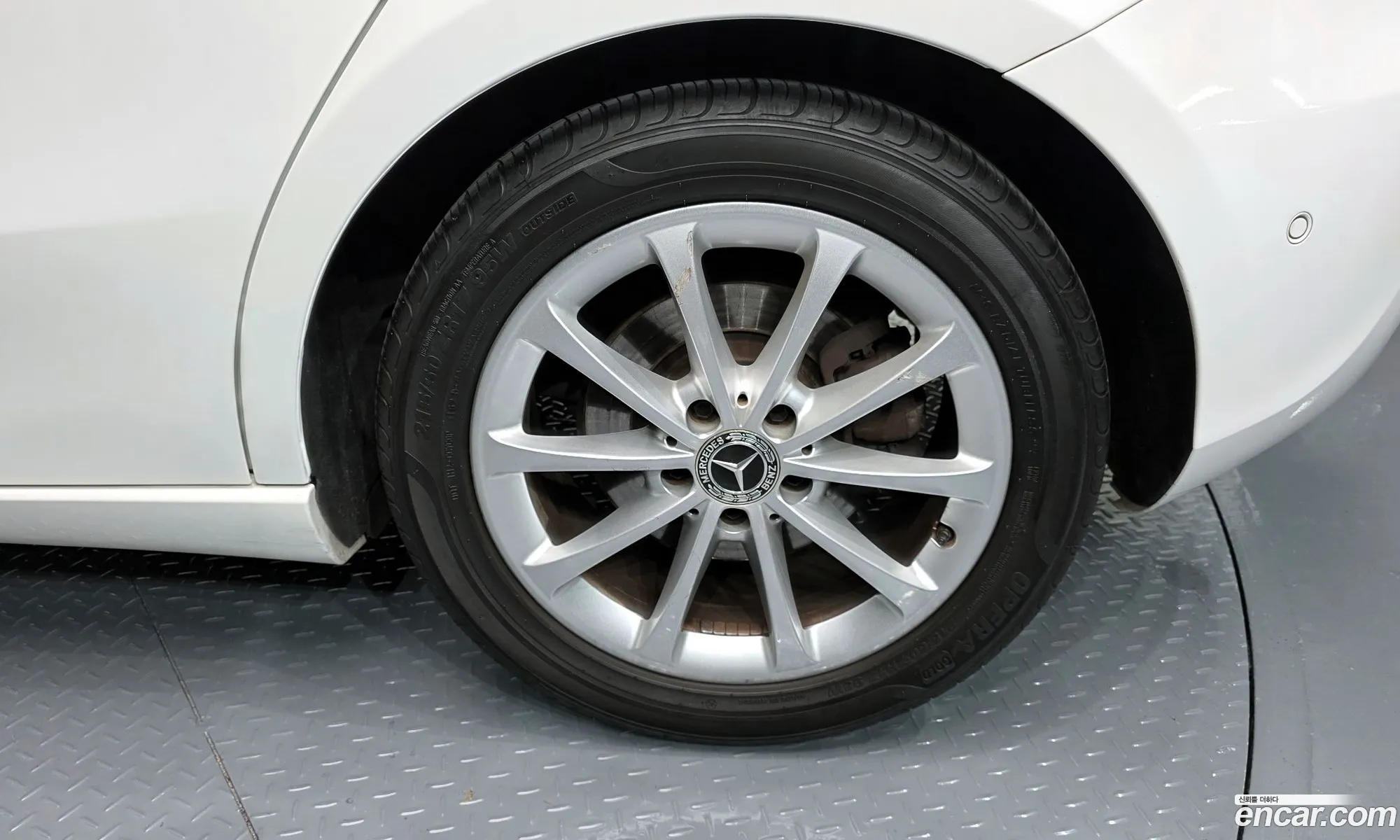 Mercedes-Benz A-Class W177 2019 — 18