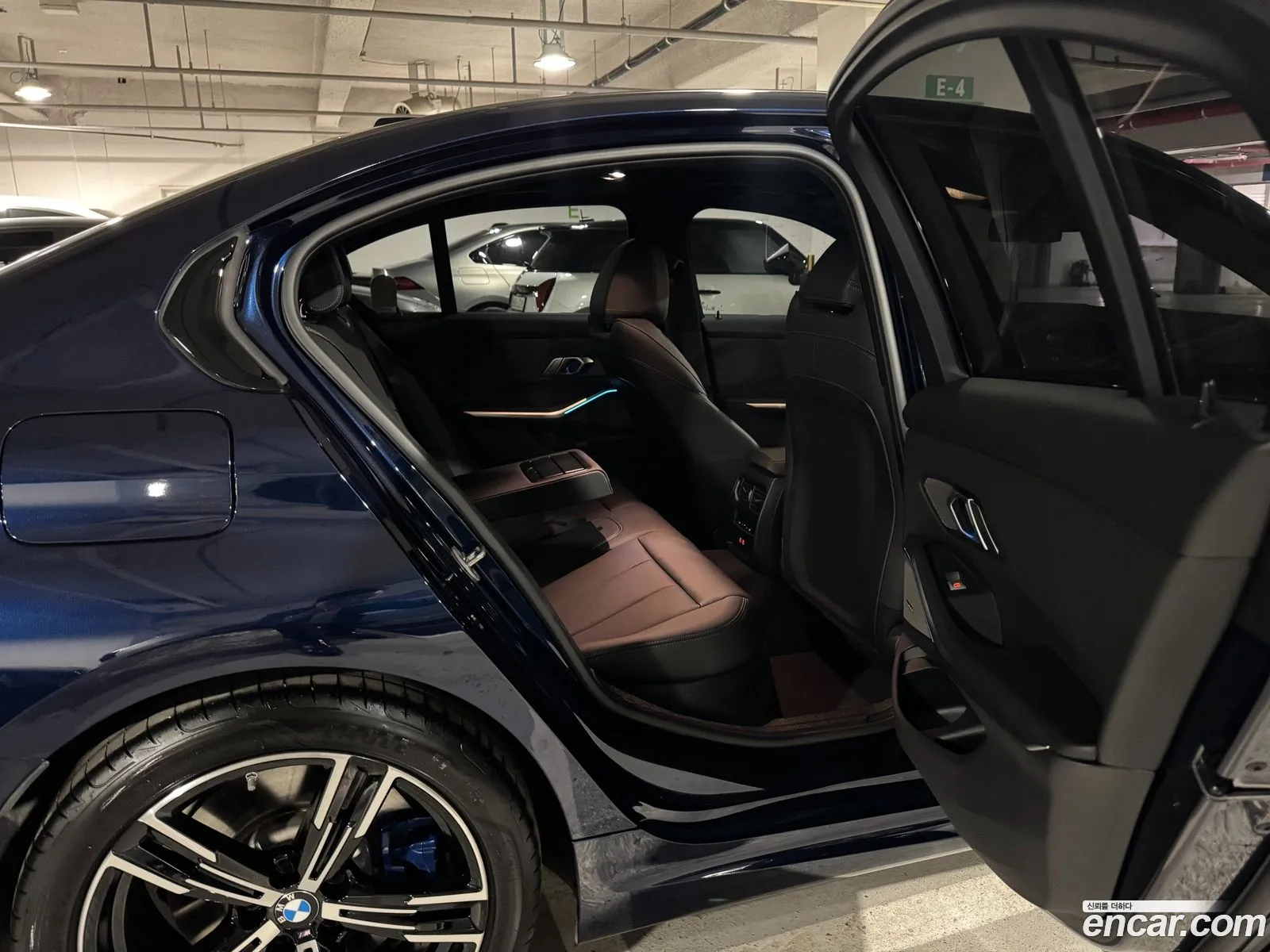 BMW 3 Series 2025 — 12