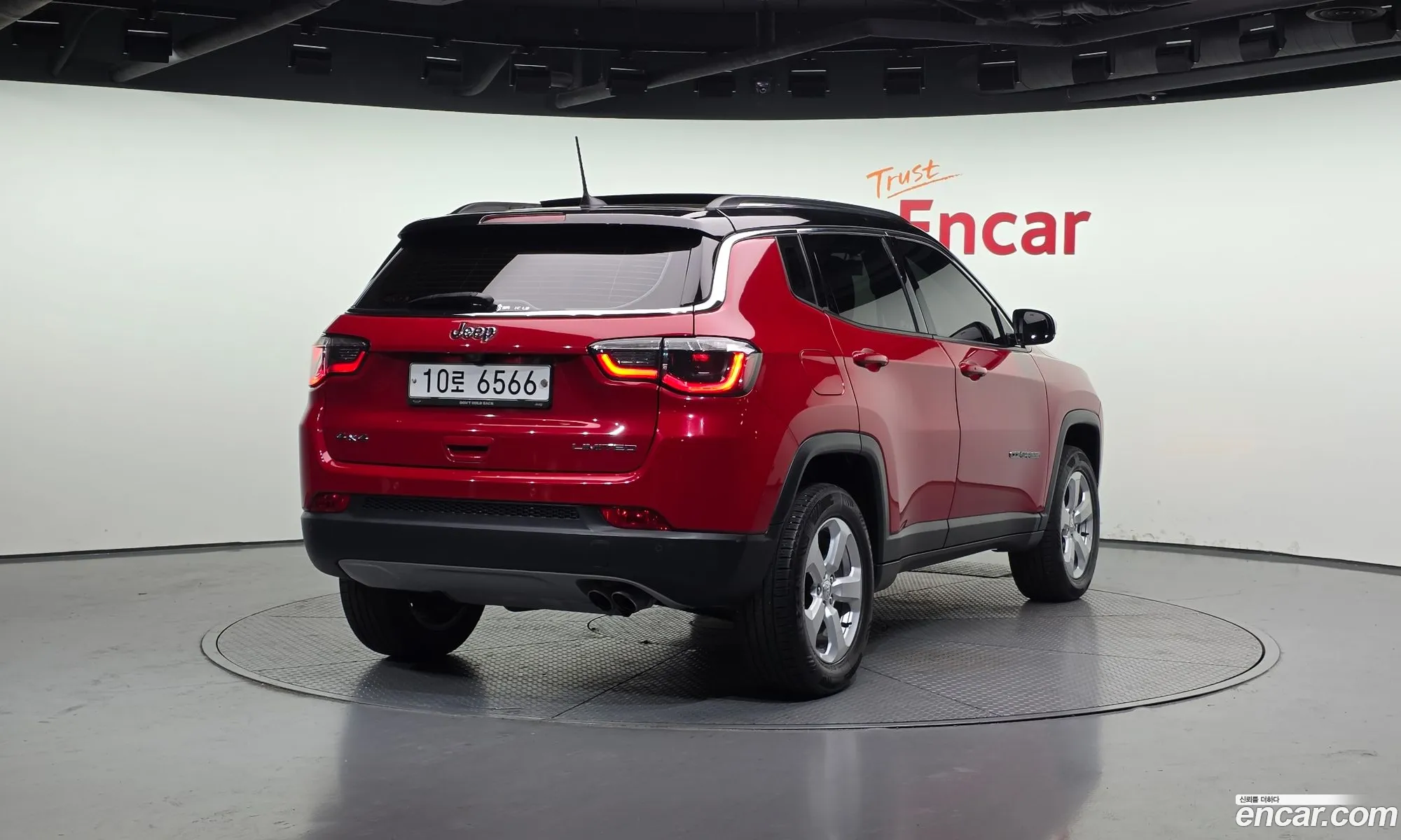 Jeep Compass 2018 3C4NJDCB2JT394208 — 24