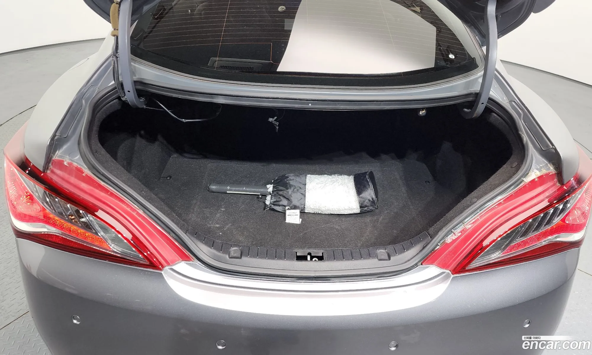 Hyundai Genesis Coupe 2010 — 17