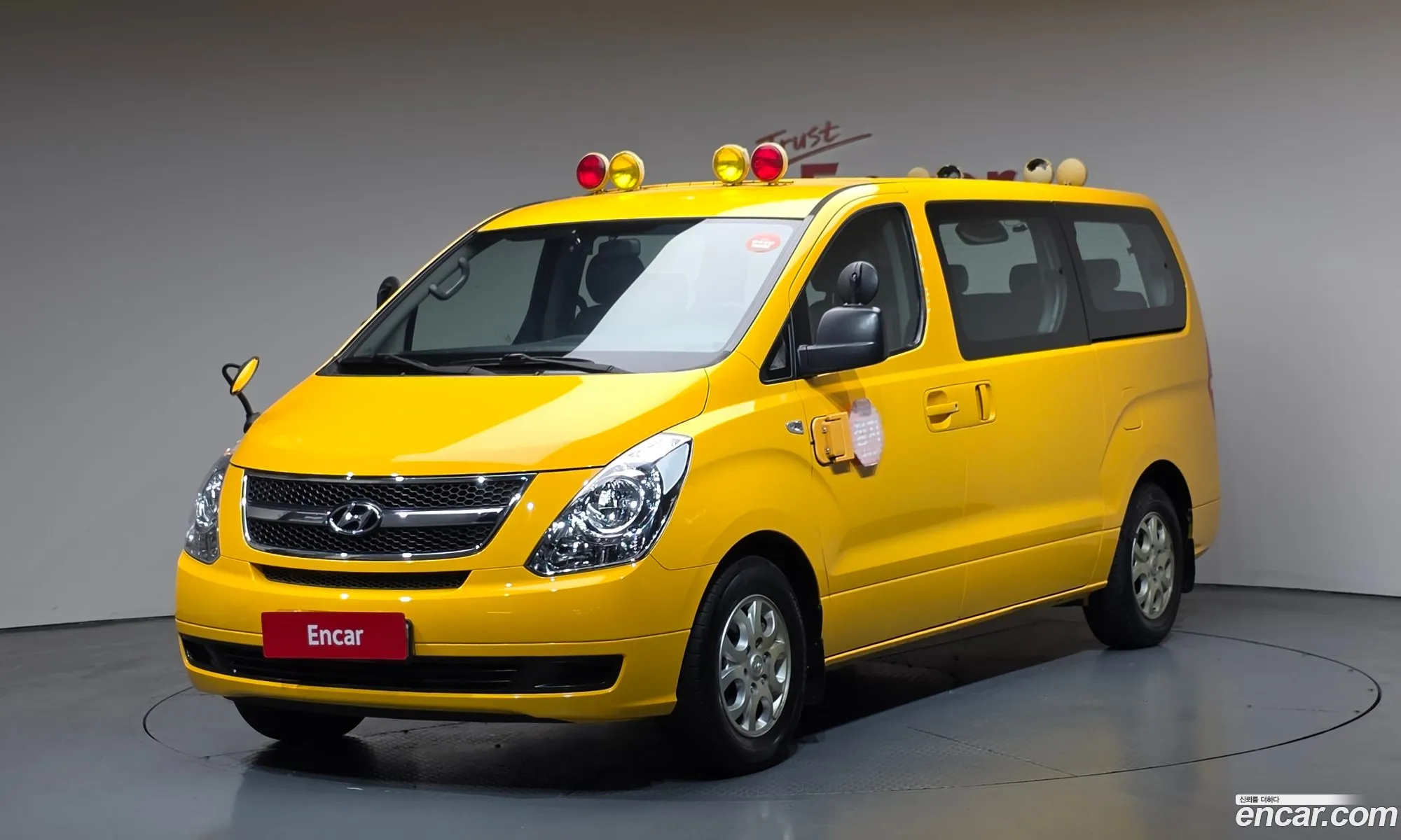 Hyundai Grand Starex 2015 — 18