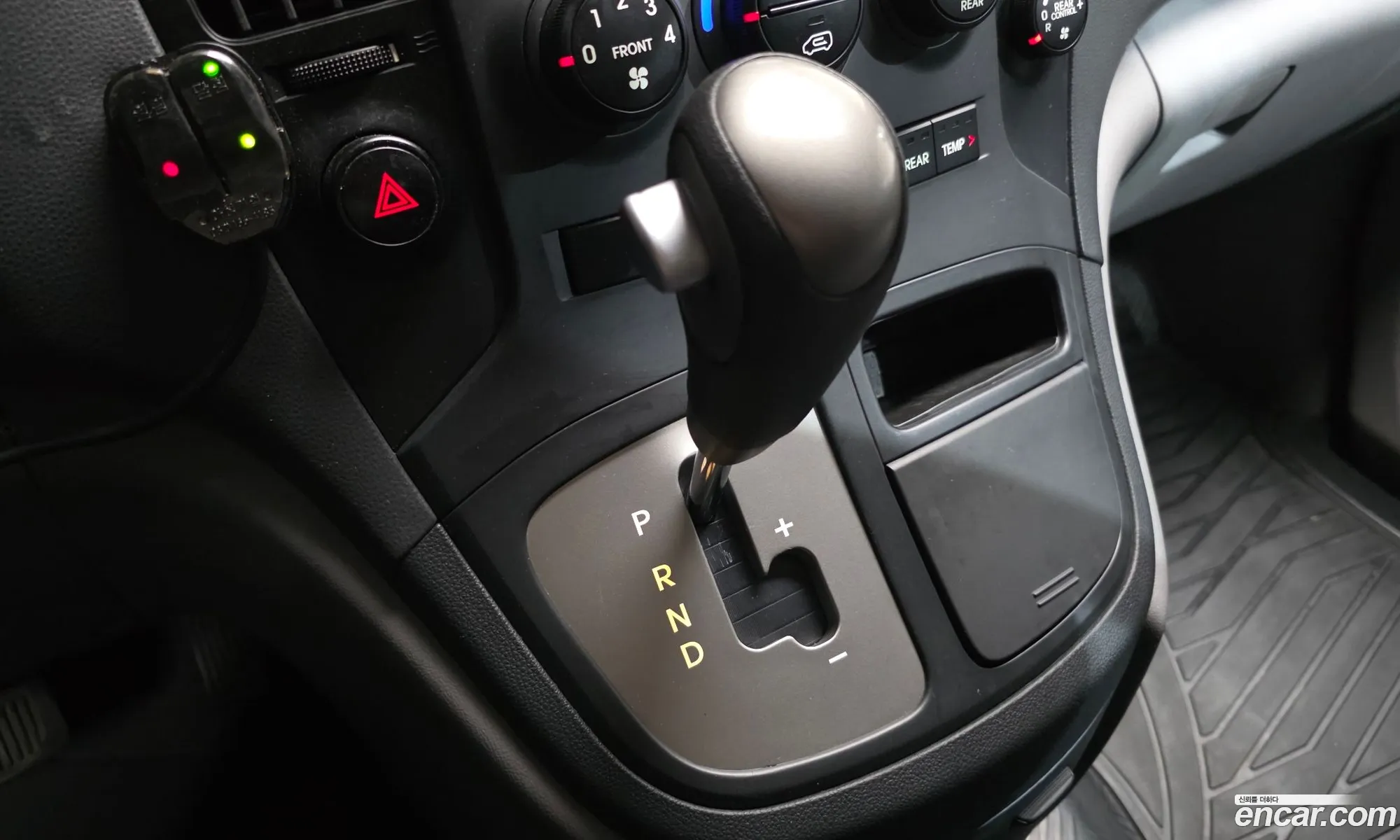 Hyundai Grand Starex 2015 — 8