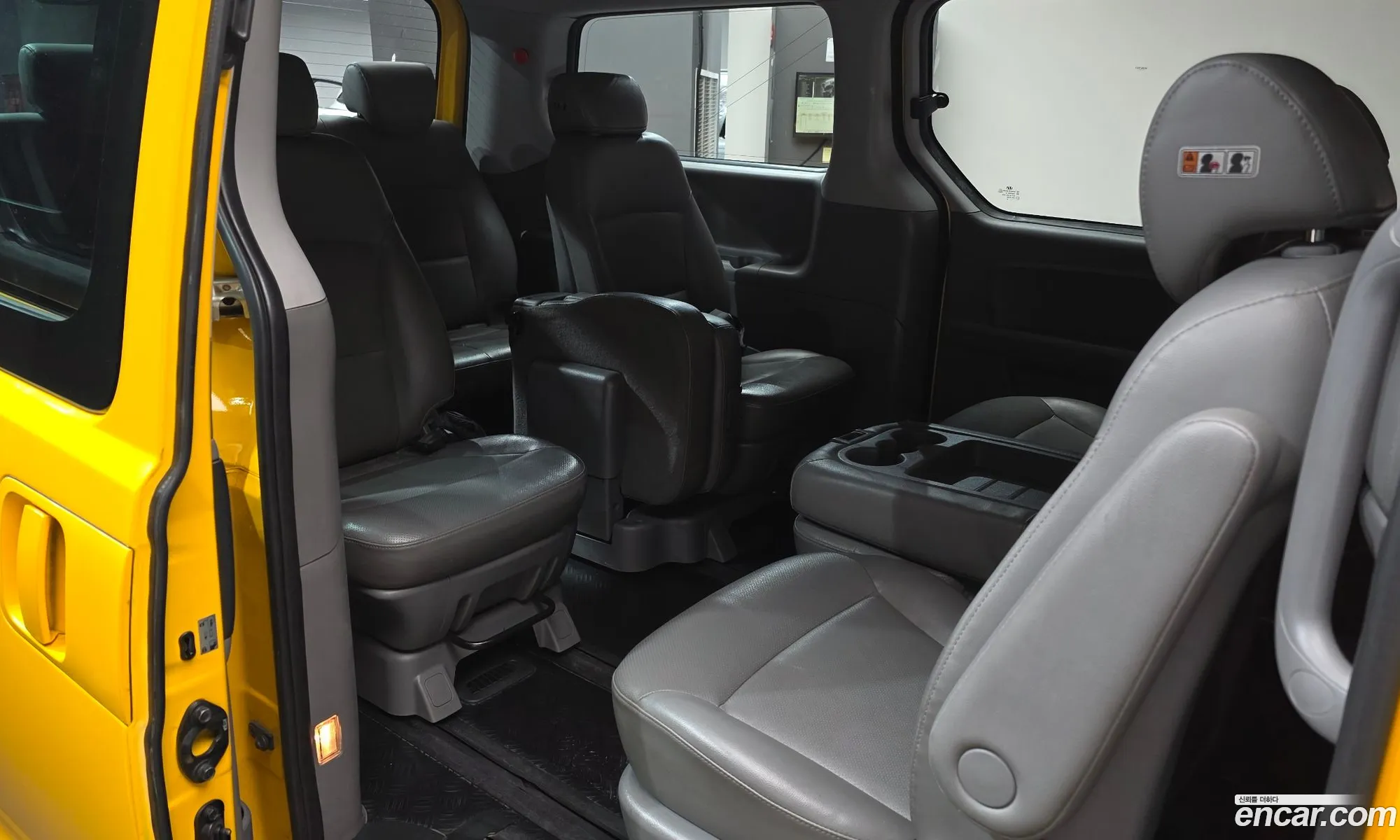 Hyundai Grand Starex 2015 — 11
