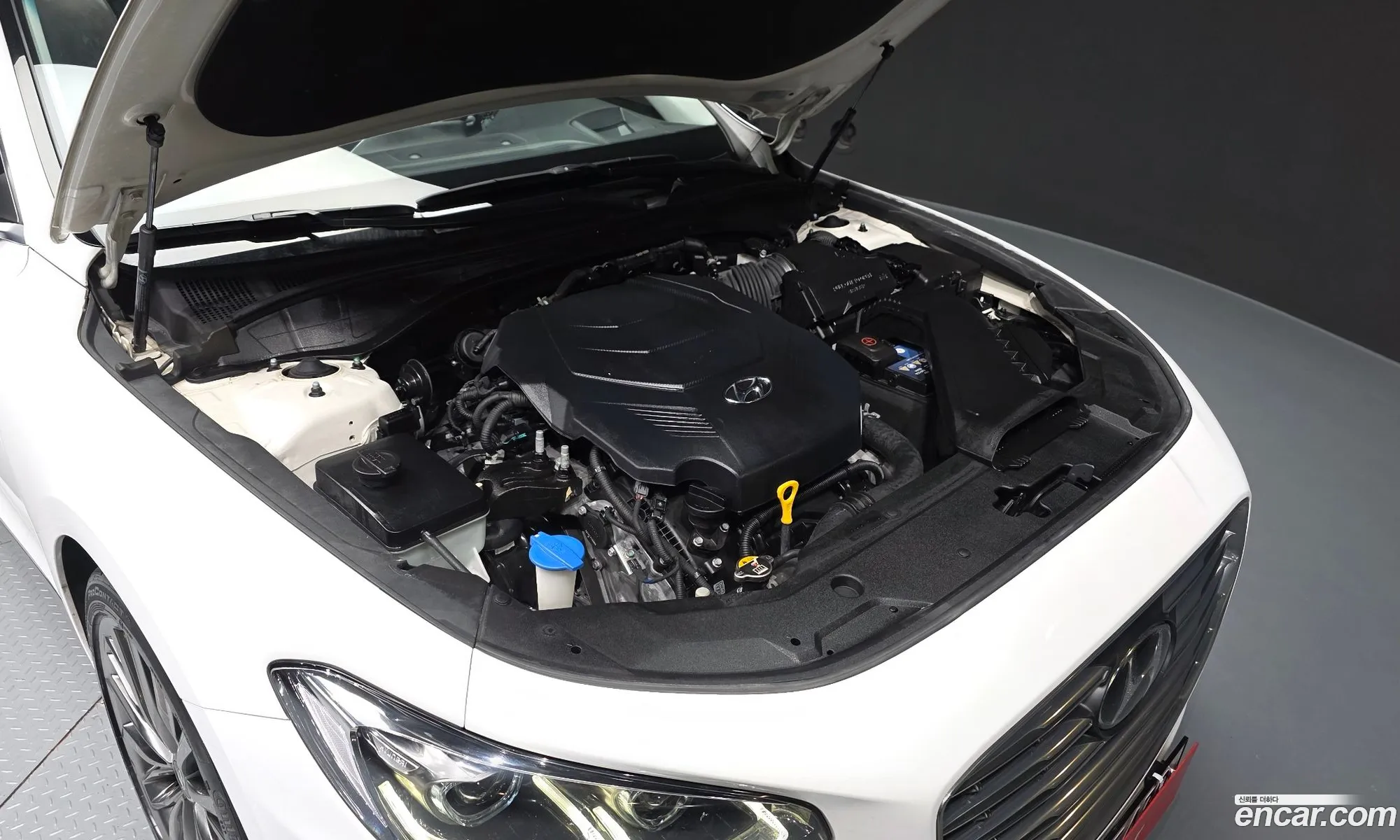 Hyundai Grandeur IG 2016 — 33