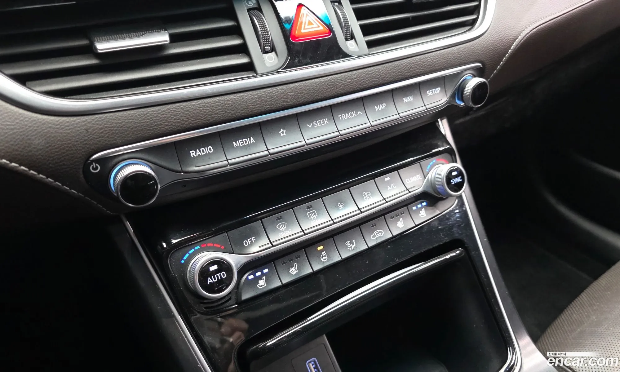 Hyundai Grandeur IG 2016 — 23