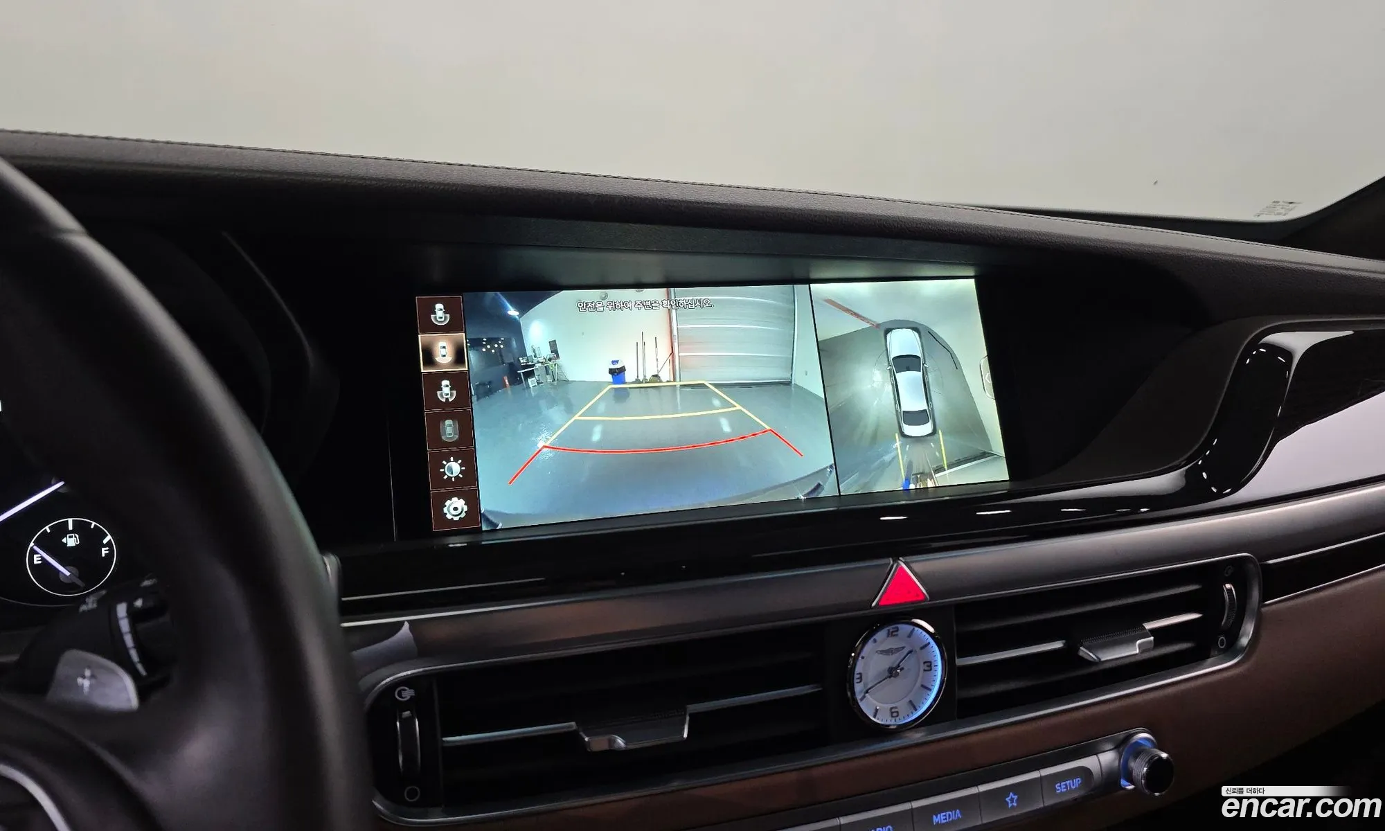 Genesis G90 2019 — 15