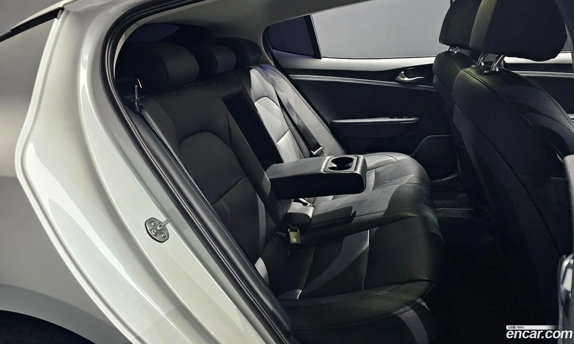 Kia Stinger 2018 — 4