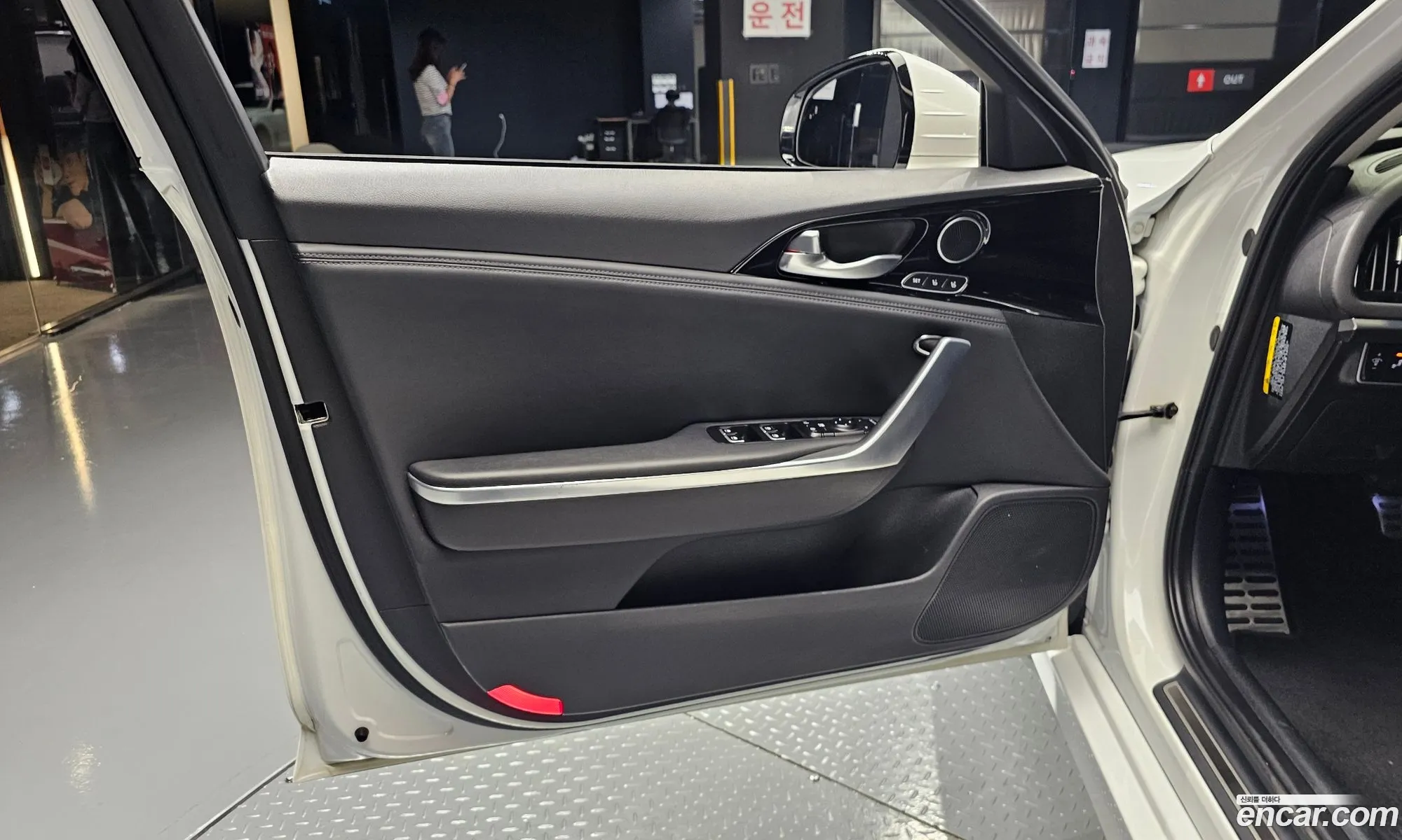 Kia Stinger 2018 — 17