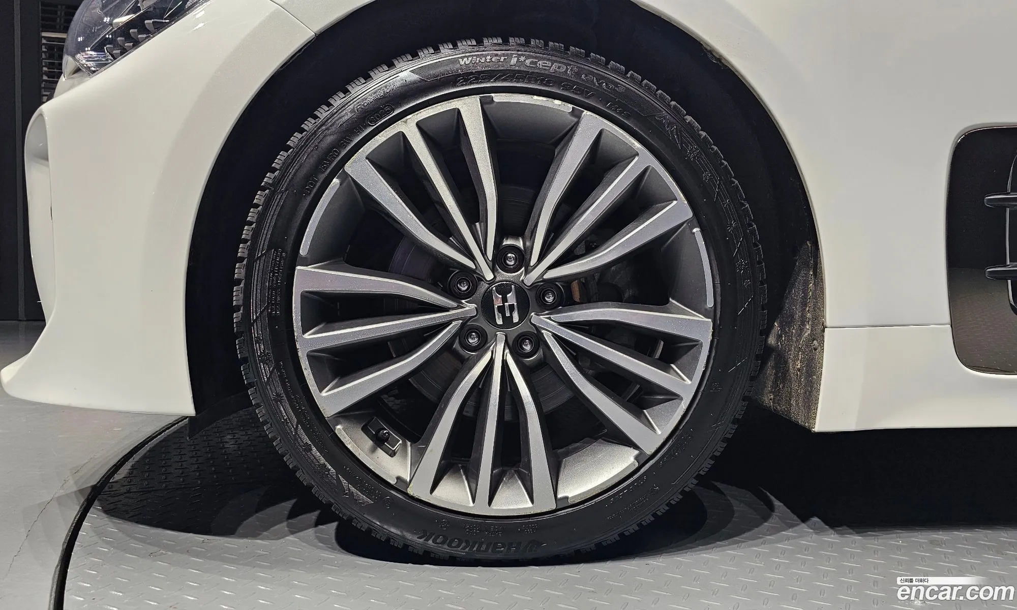 Kia Stinger 2018 — 22