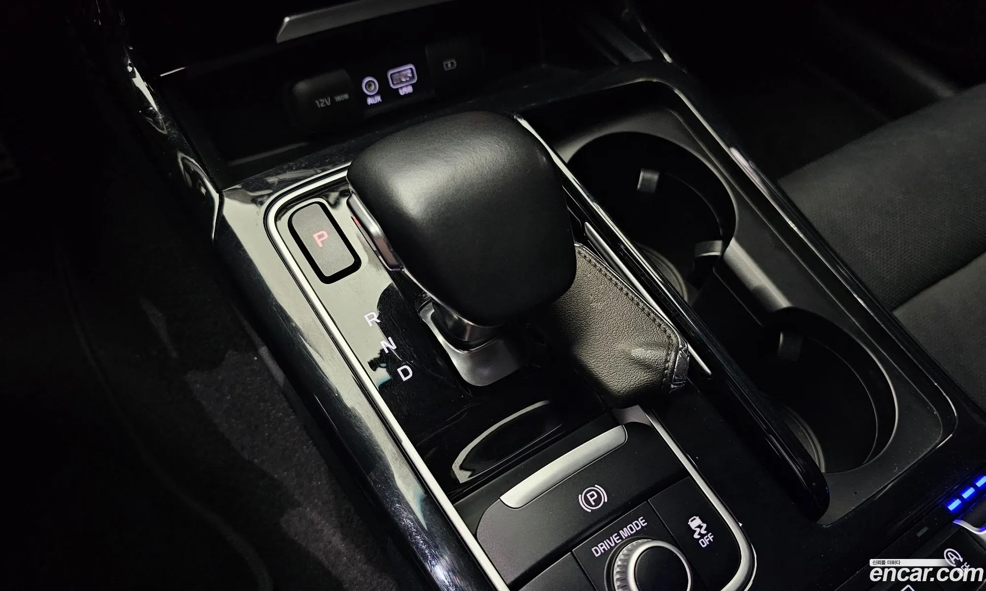 Kia Stinger 2018 — 28