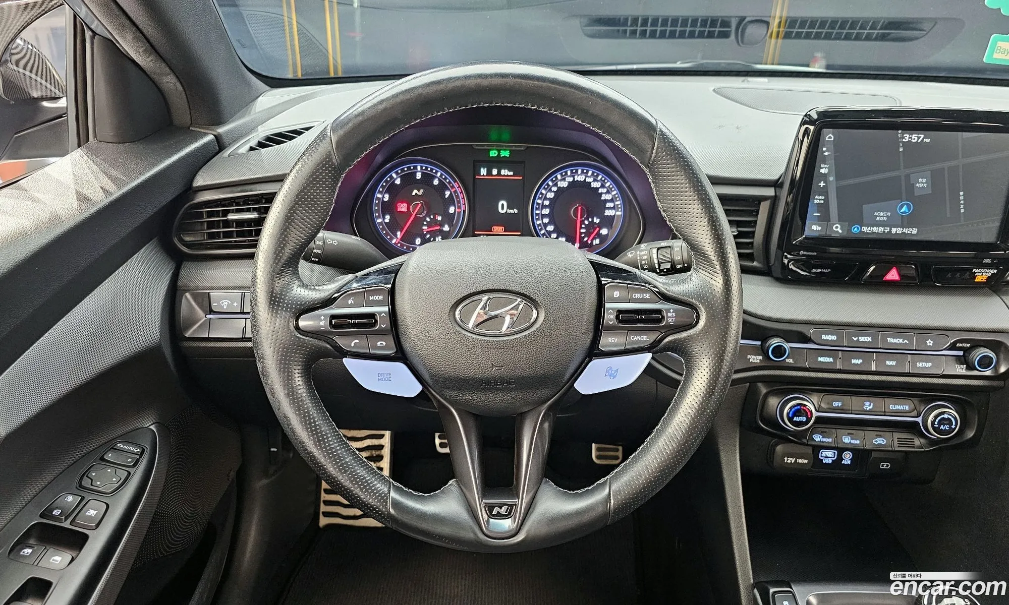 Hyundai Veloster 2019 — 26