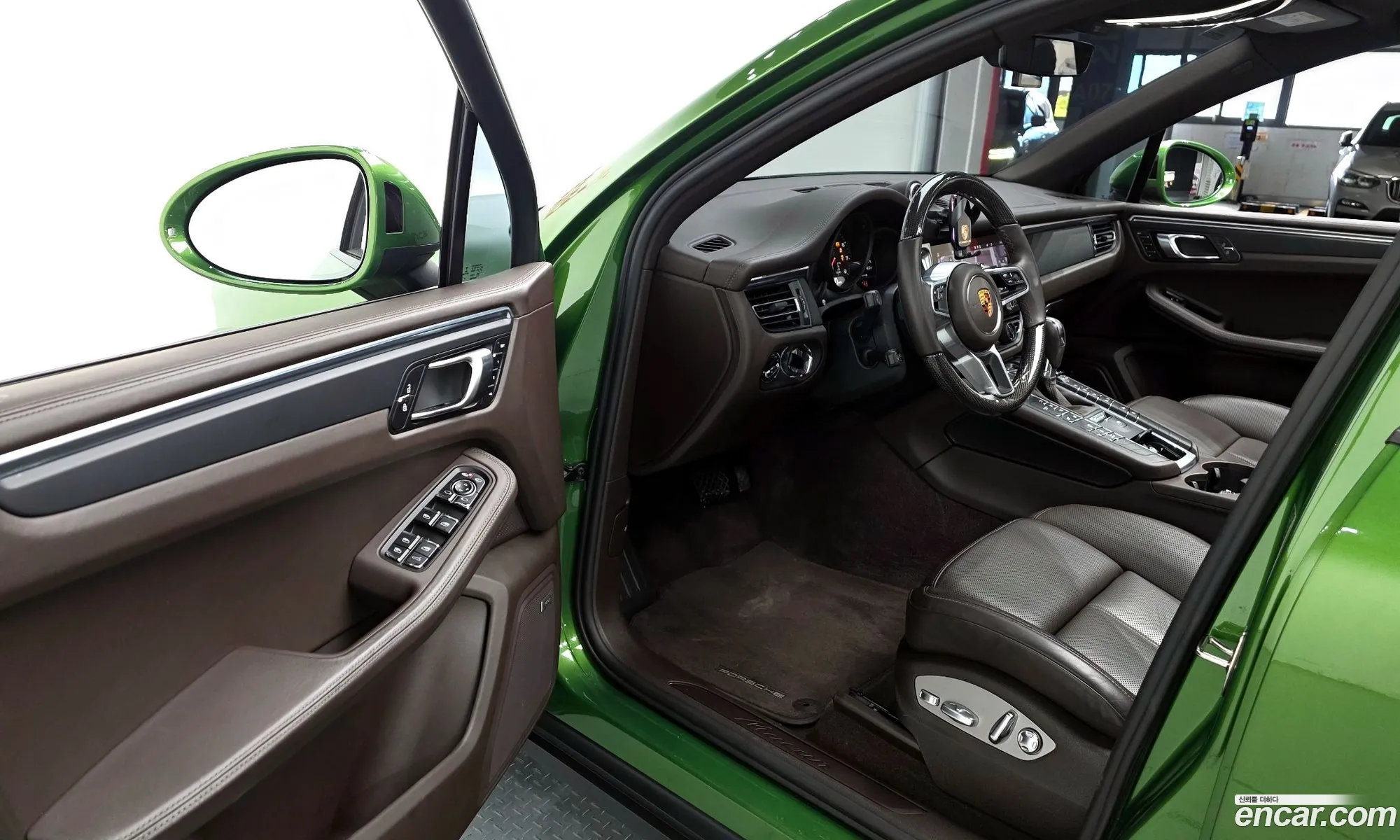 Porsche Macan 2021 WP1AA295XMLB07846 — 4