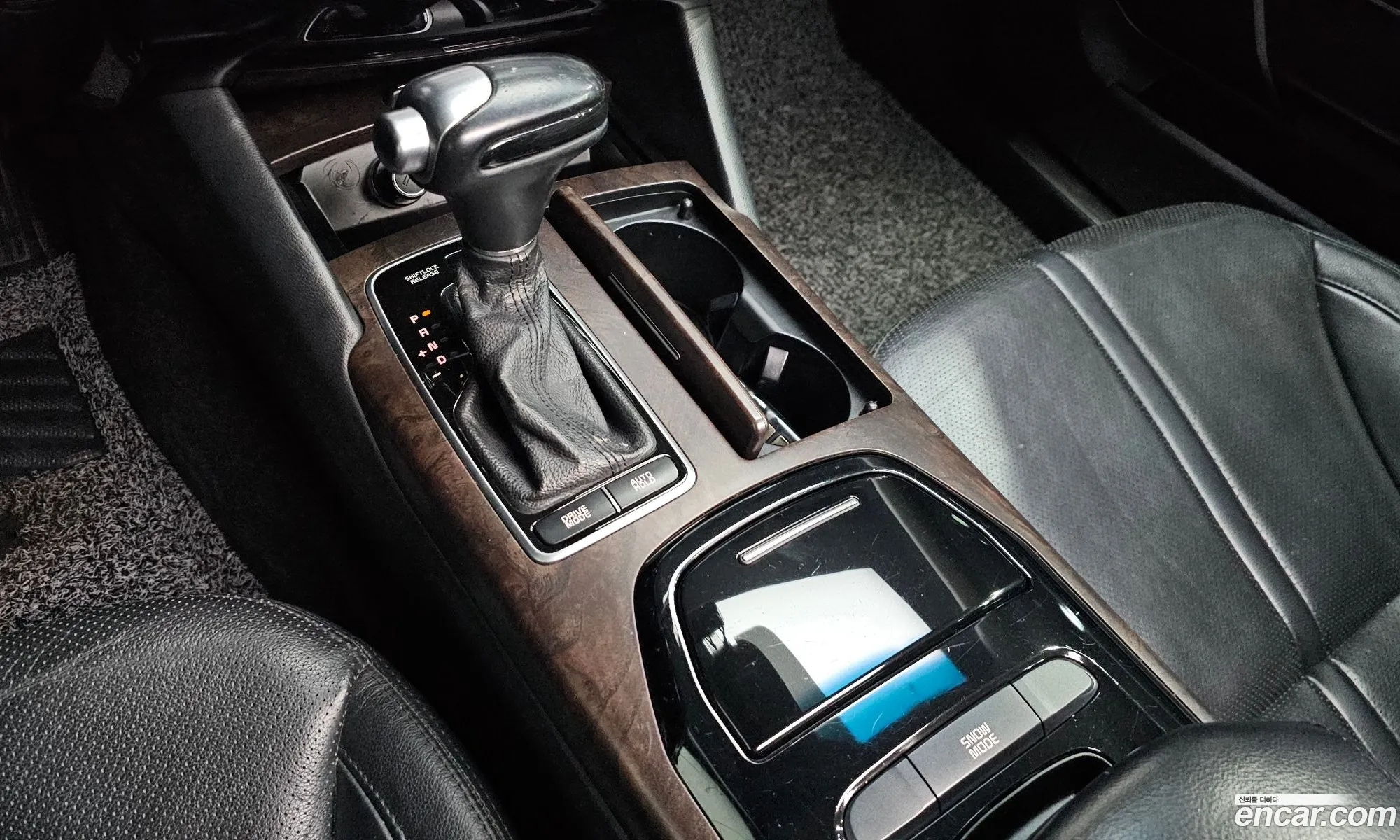 Kia K9 2012 — 9