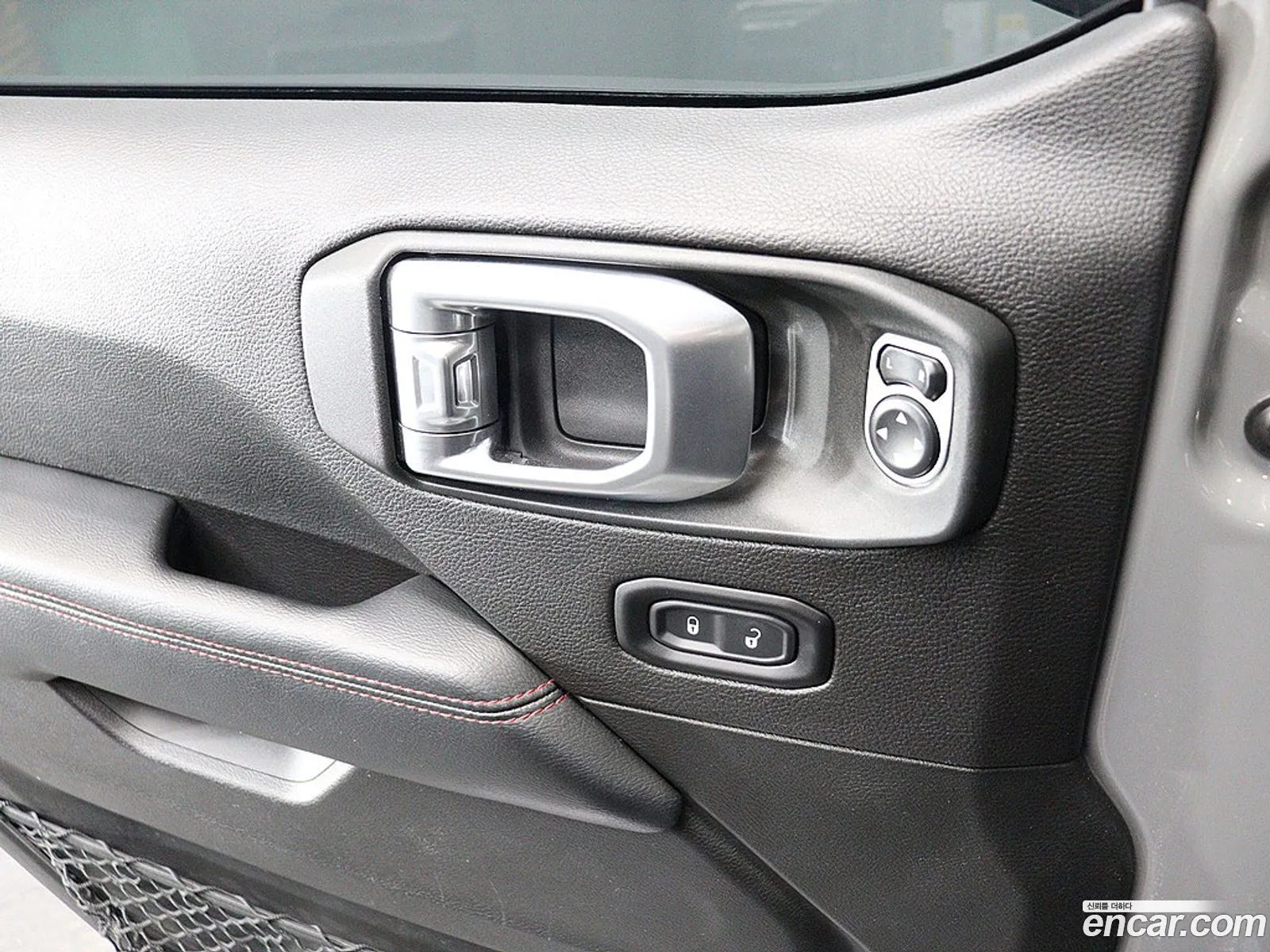 Jeep Wrangler 2019 — 20