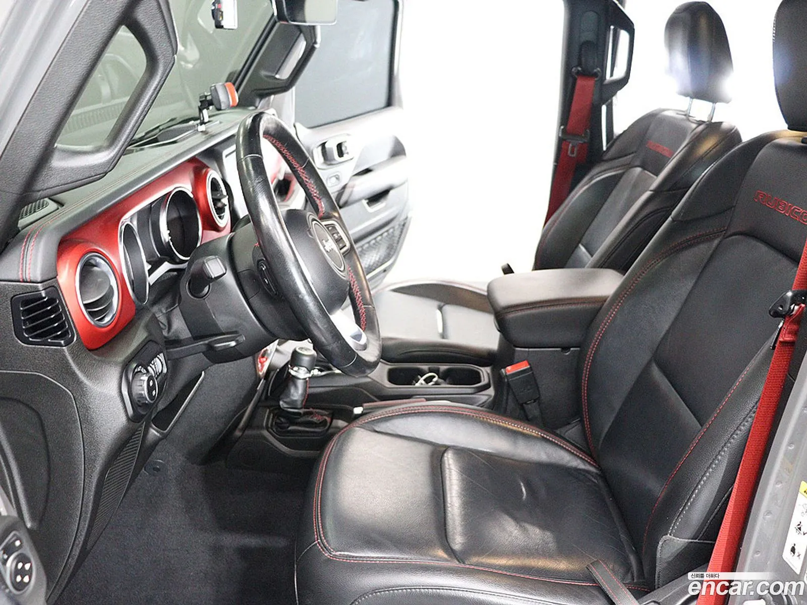Jeep Wrangler 2019 — 19