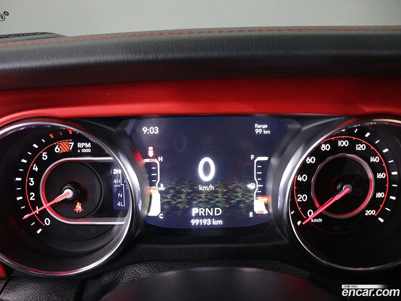 Jeep Wrangler 2019 — 12