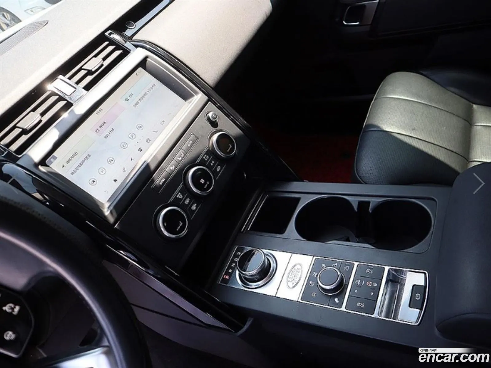 Land Rover Discovery 5 2019 — 11