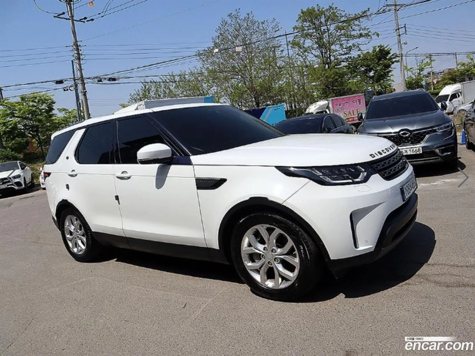 Land Rover Discovery 5 2019 — 4