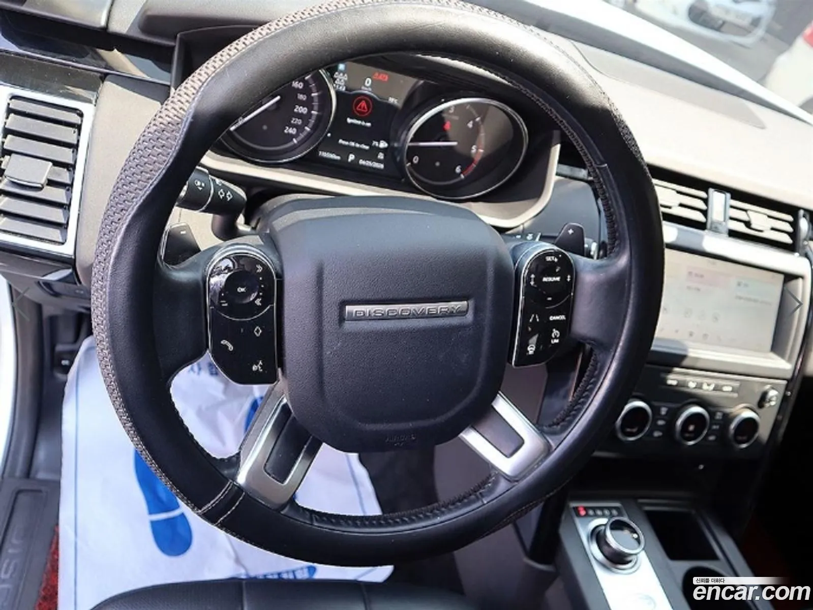 Land Rover Discovery 5 2019 — 5