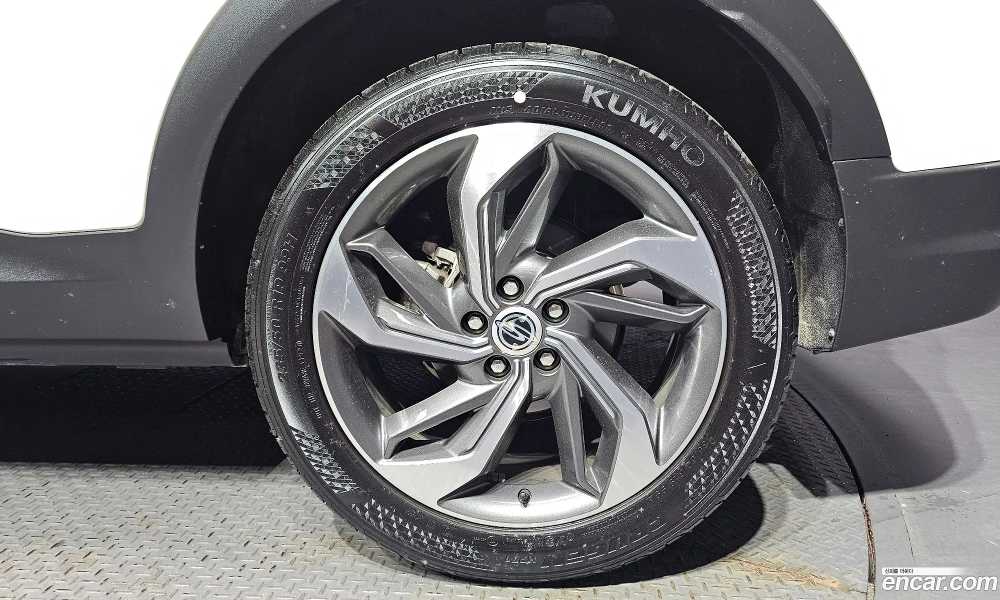 KG Mobility (SsangYong) Beautiful Korando 2020 — 12
