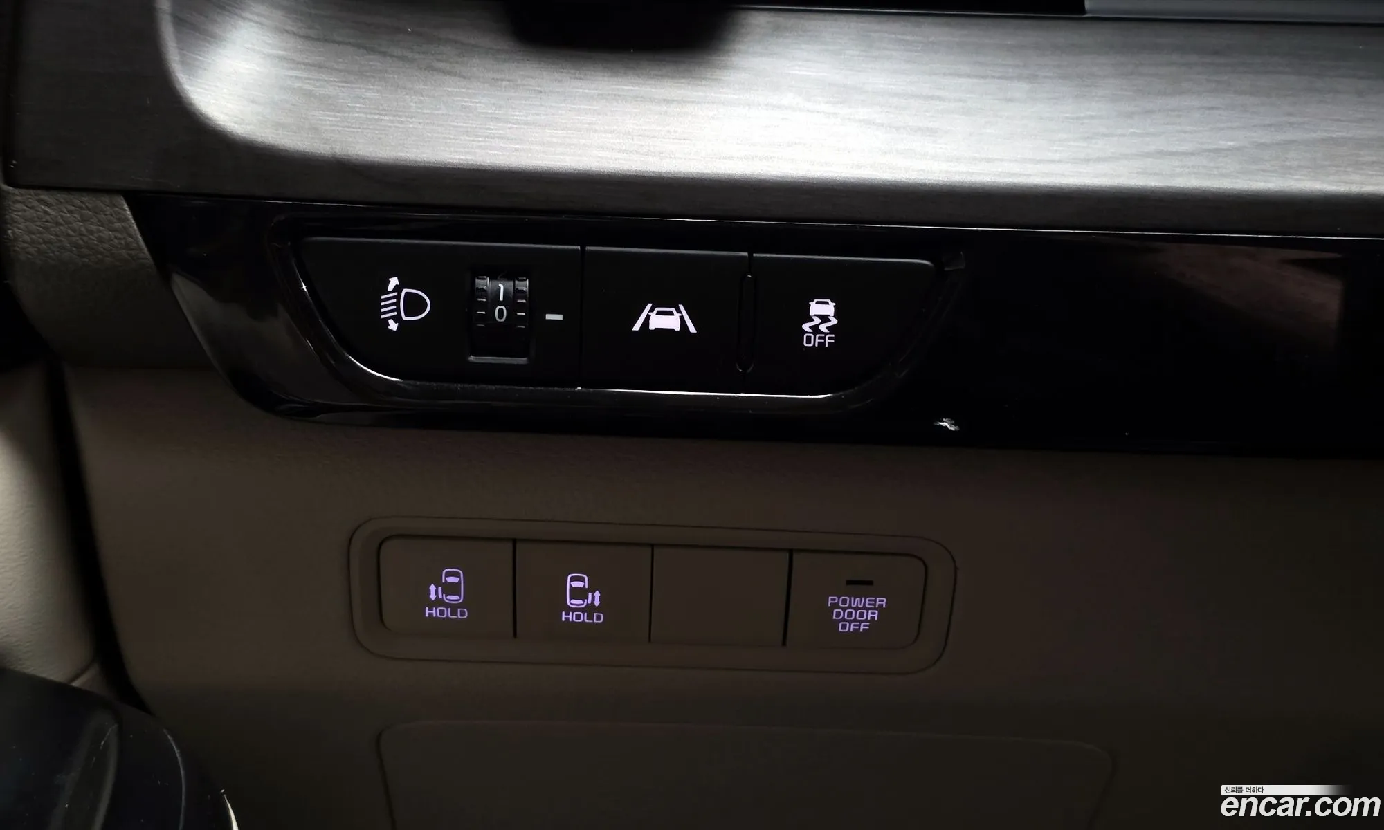 Kia Carnival 2023 — 17