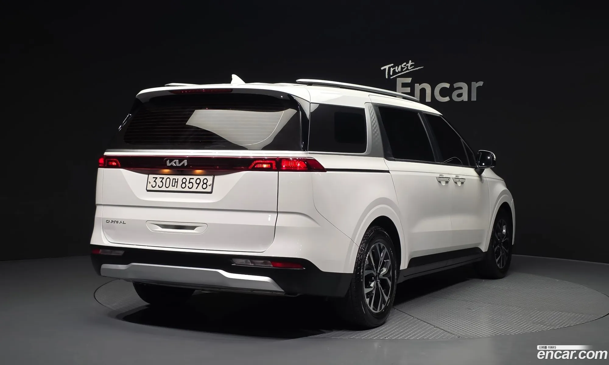 Kia Carnival 2023 — 15