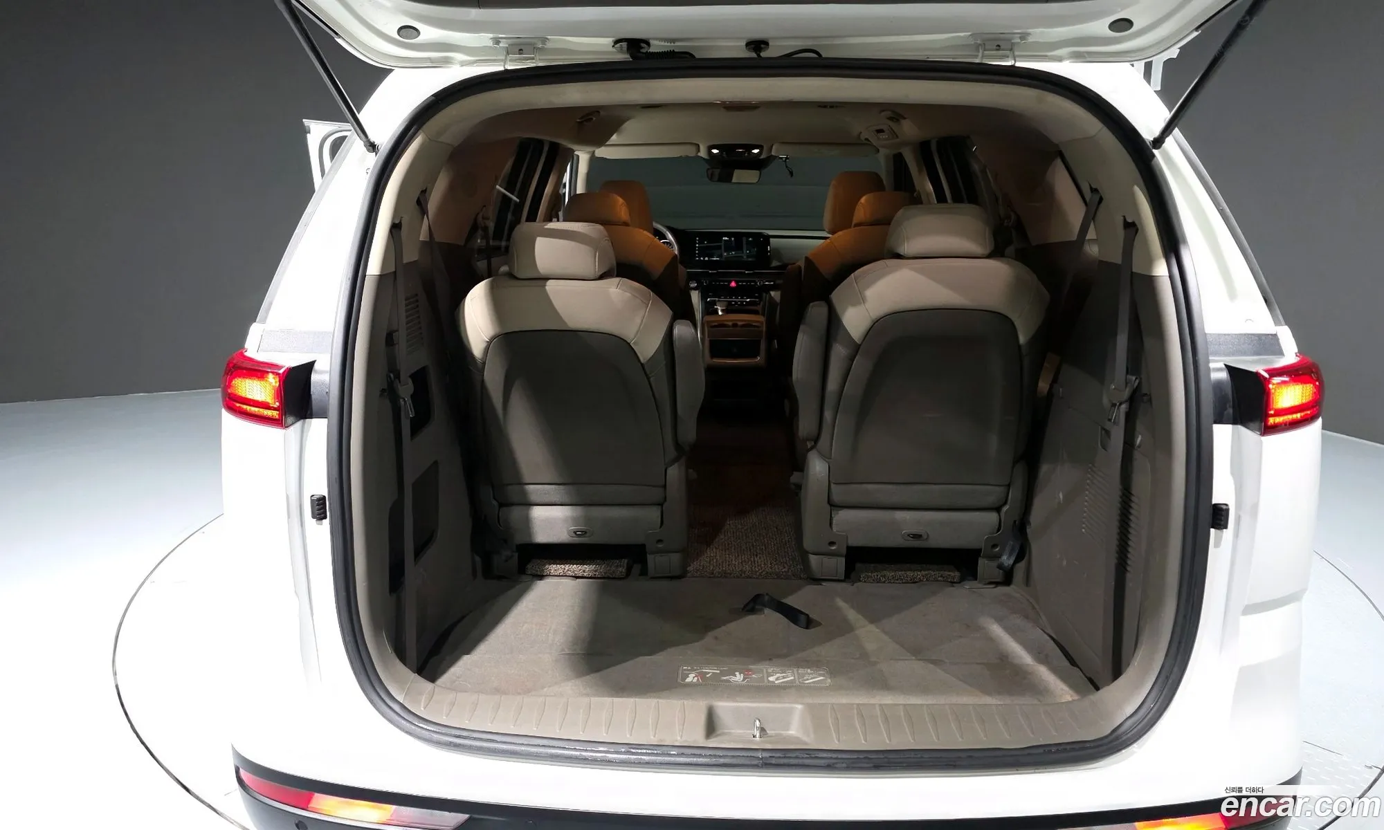 Kia Carnival 2023 — 29