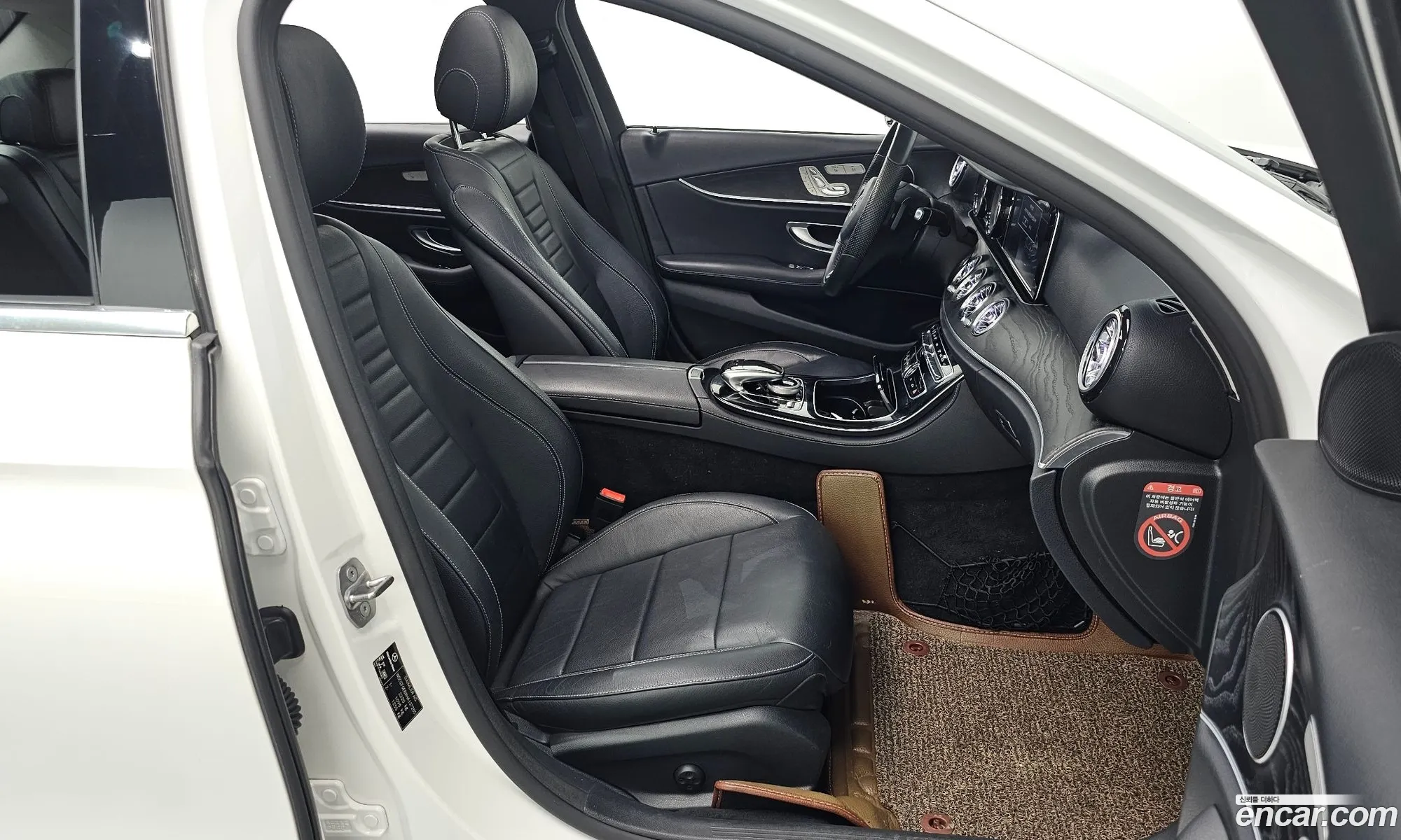 Mercedes-Benz E-Class W213 2016 — 5