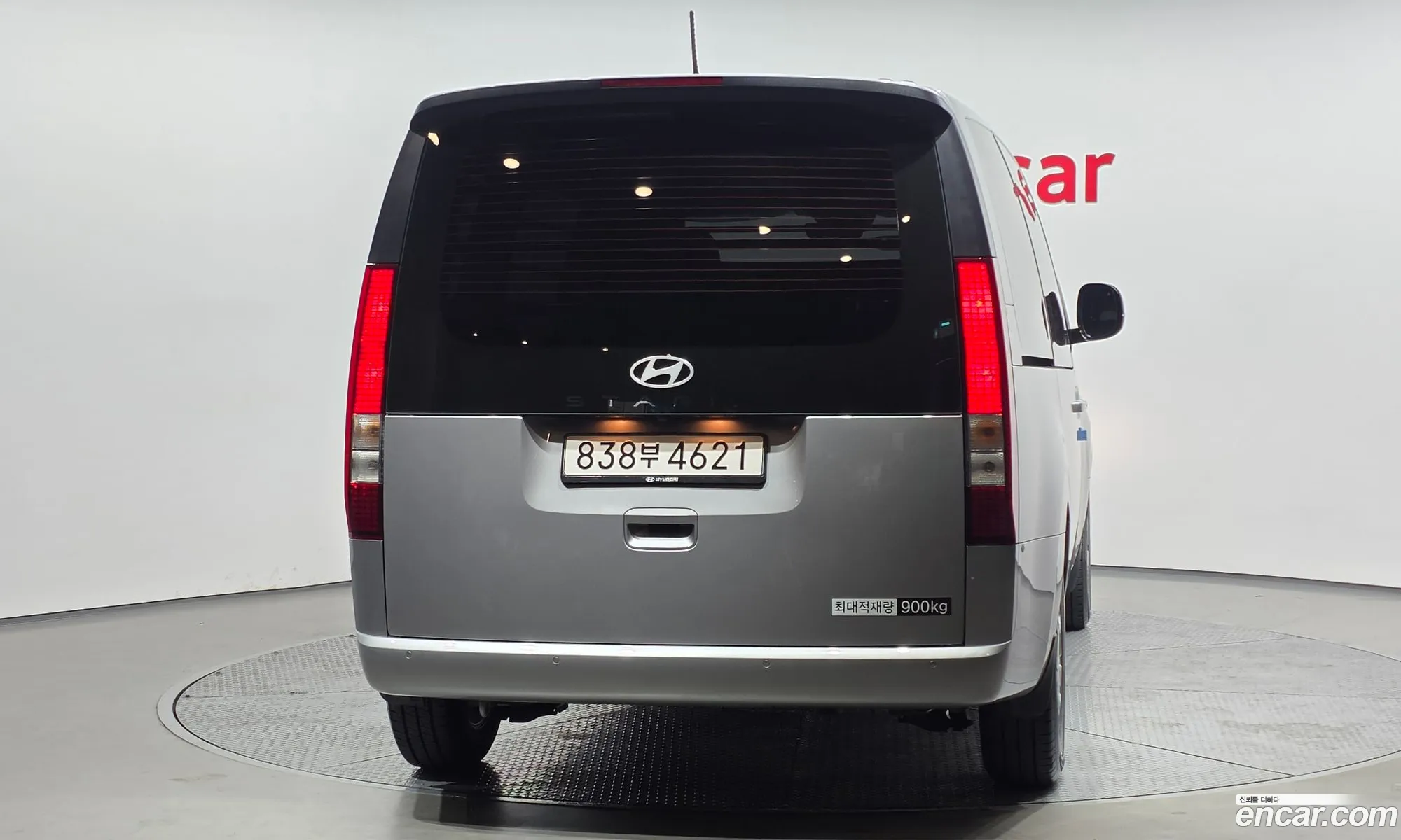 Hyundai Staria 2025 — 4
