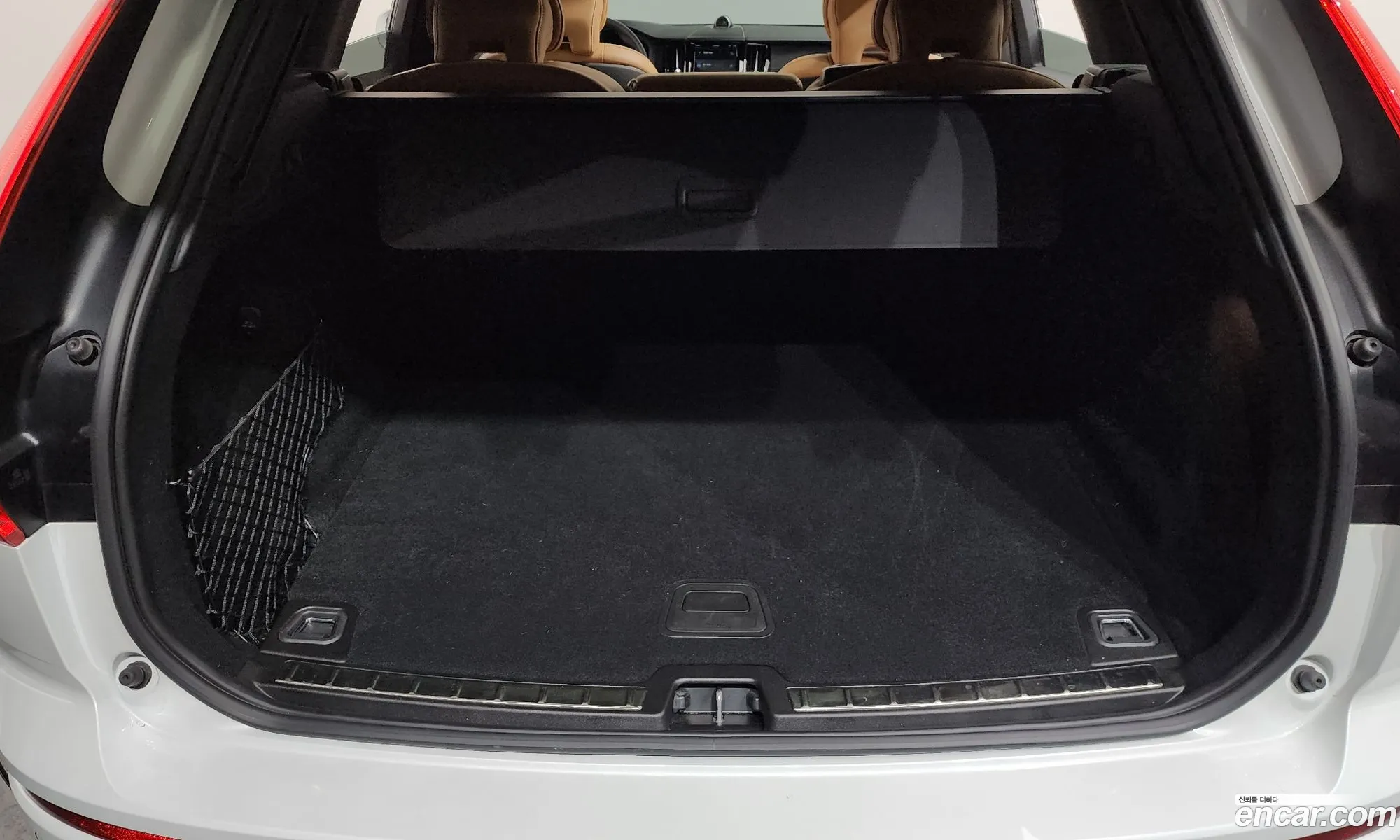 Volvo XC60 2023 LYVUZL122RB788952 — 28