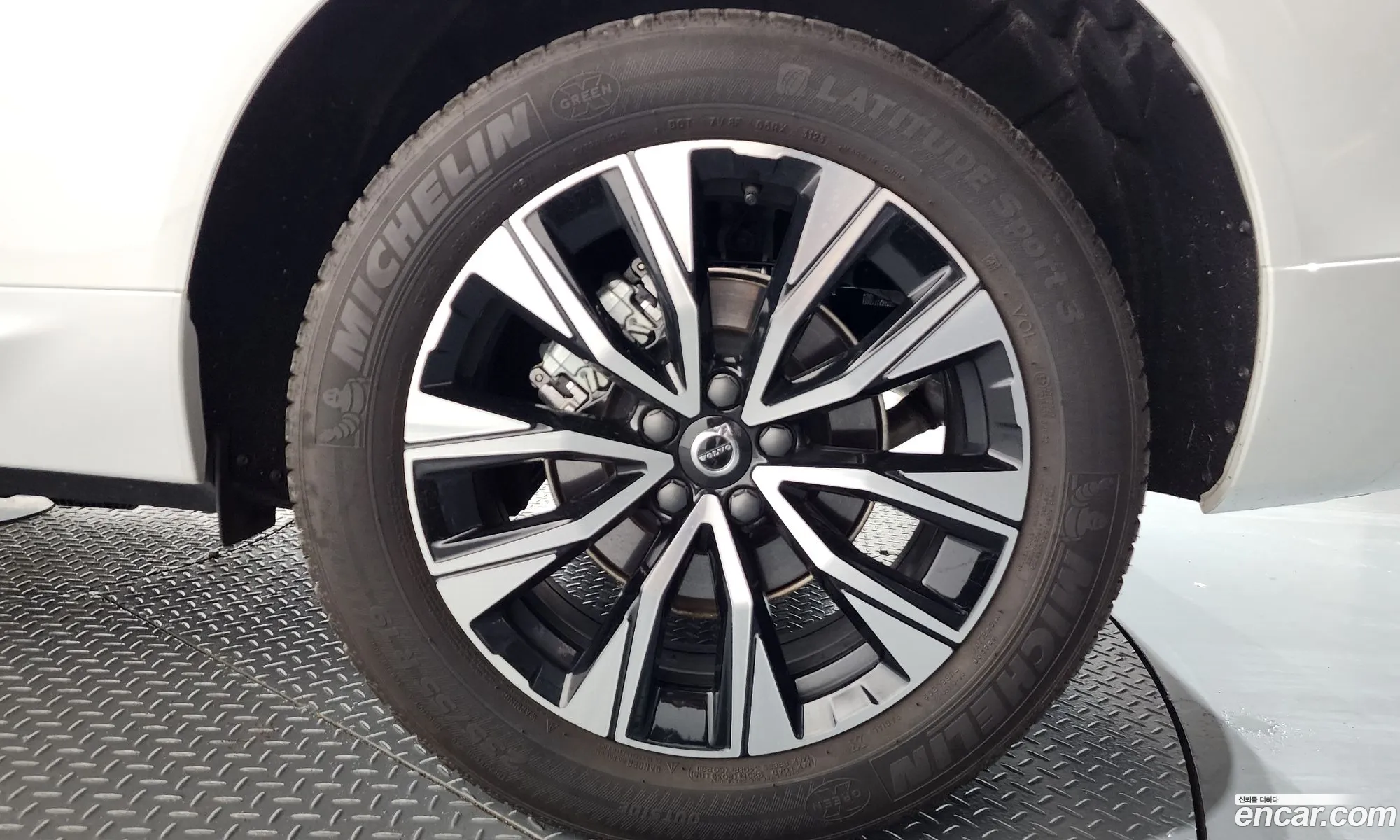 Volvo XC60 2023 LYVUZL122RB788952 — 22