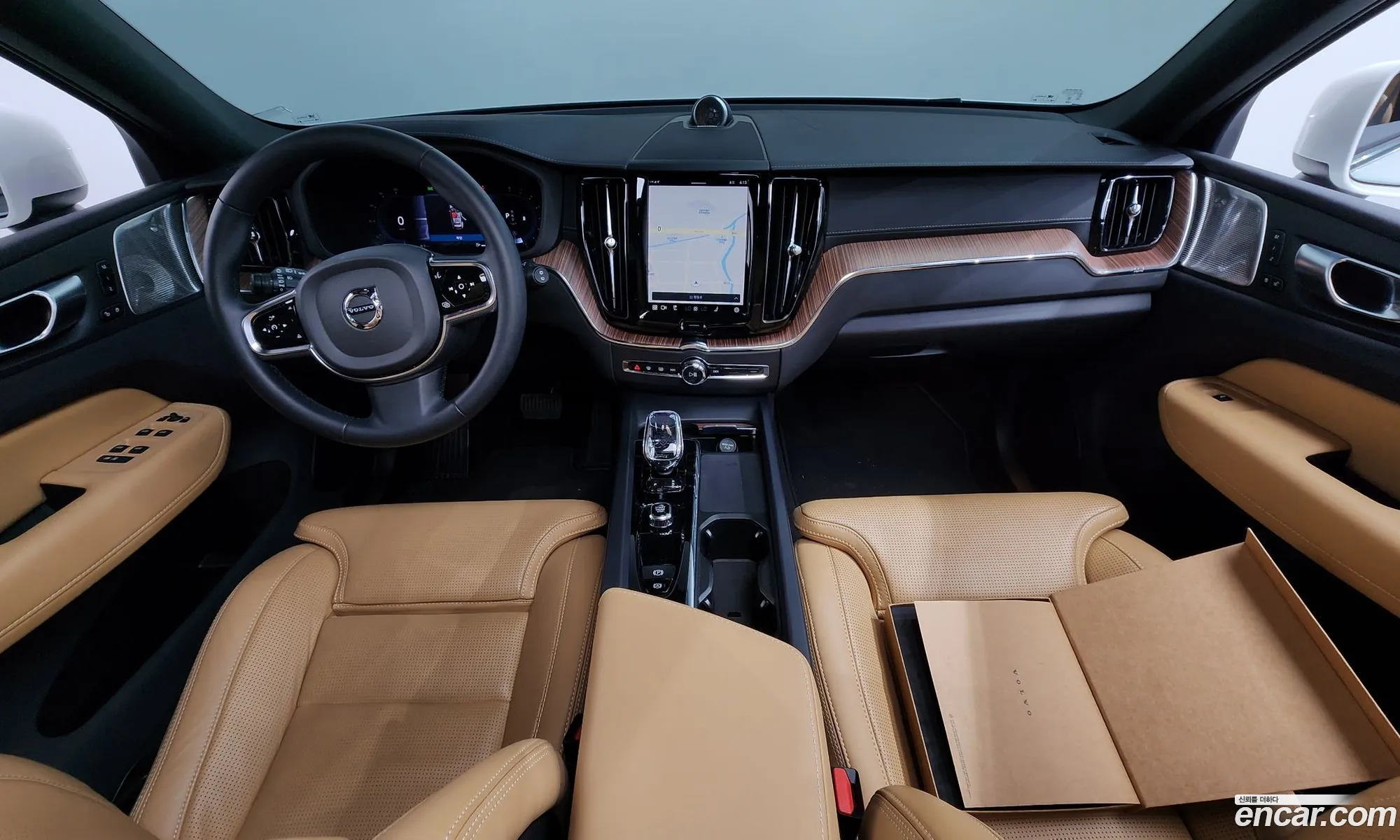 Volvo XC60 2023 LYVUZL122RB788952 — 25