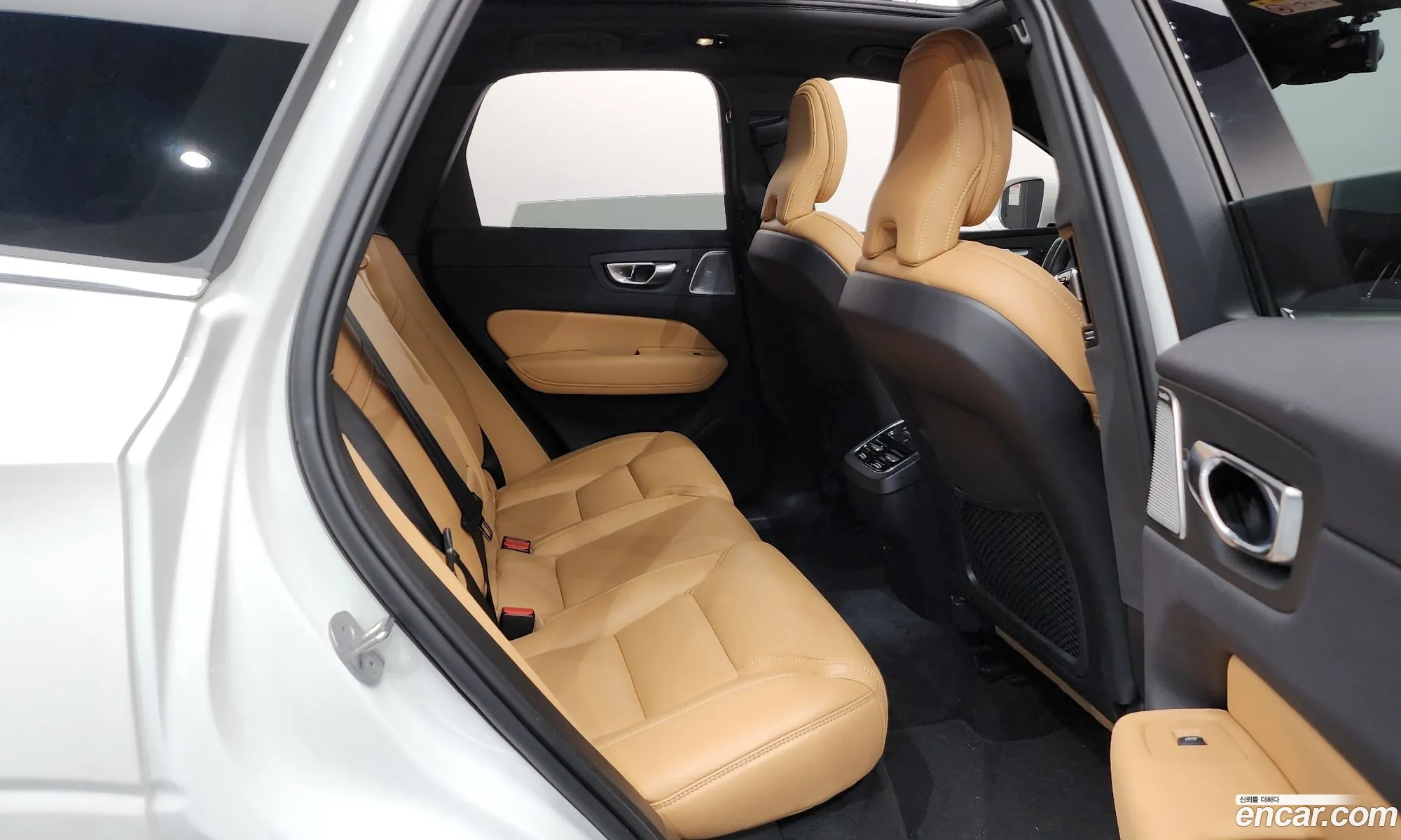 Volvo XC60 2023 LYVUZL122RB788952 — 8