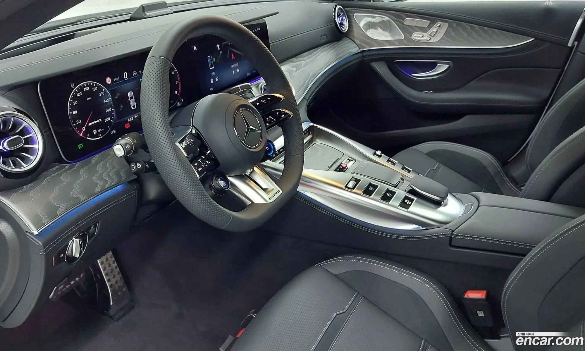 Mercedes-Benz AMG GT 2025 — 7