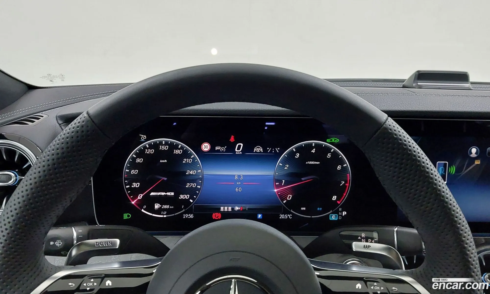 Mercedes-Benz AMG GT 2025 — 5