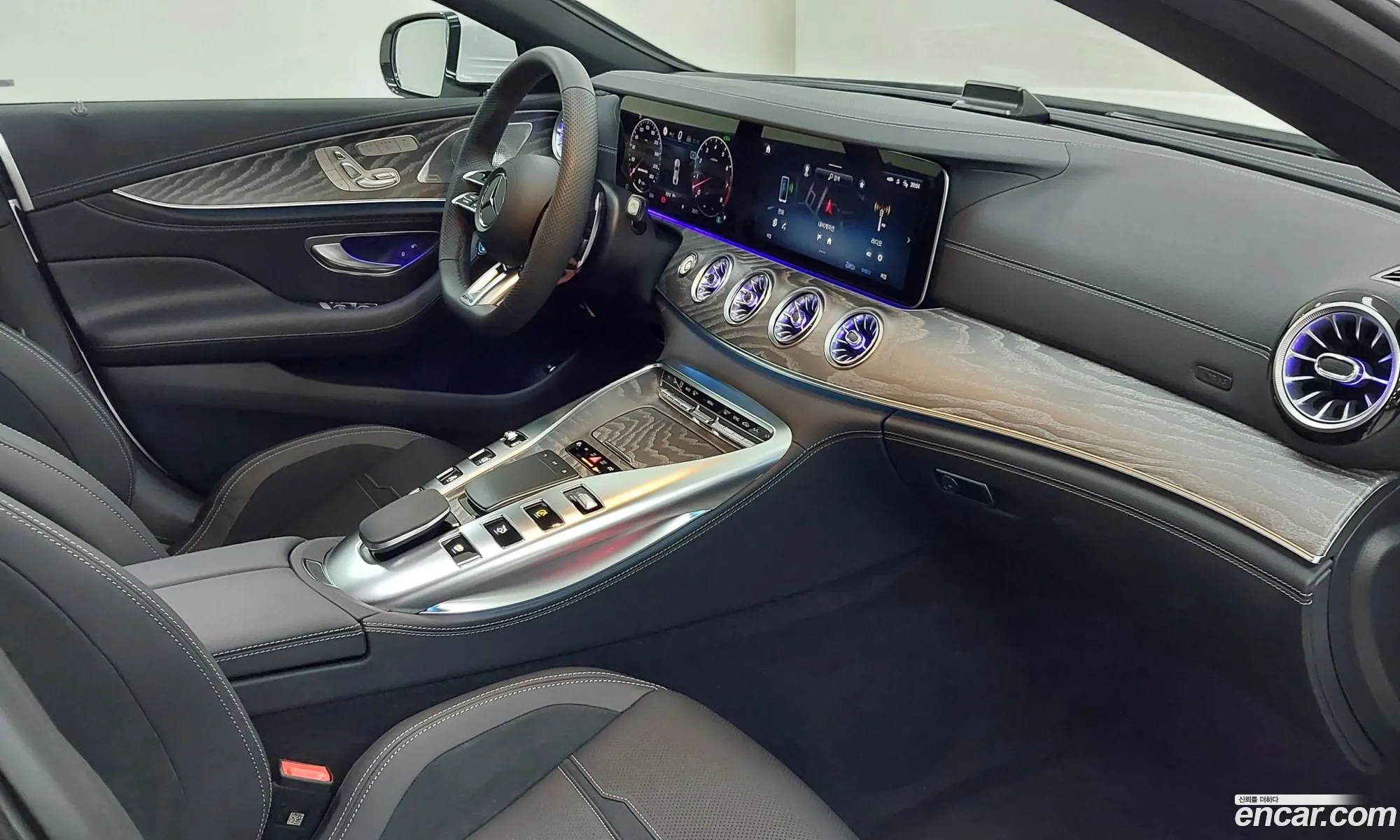 Mercedes-Benz AMG GT 2025 — 16