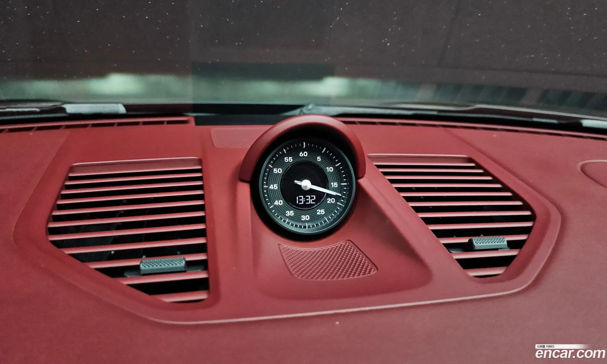 Porsche 911 2023 — 19