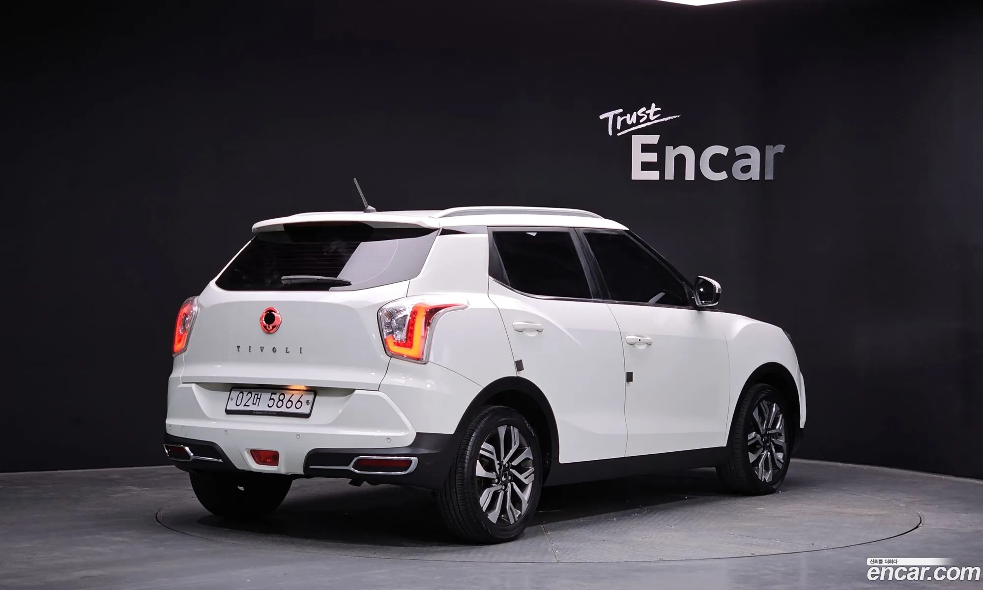 KG Mobility (SsangYong) Tivoli Armour 2018 — 11