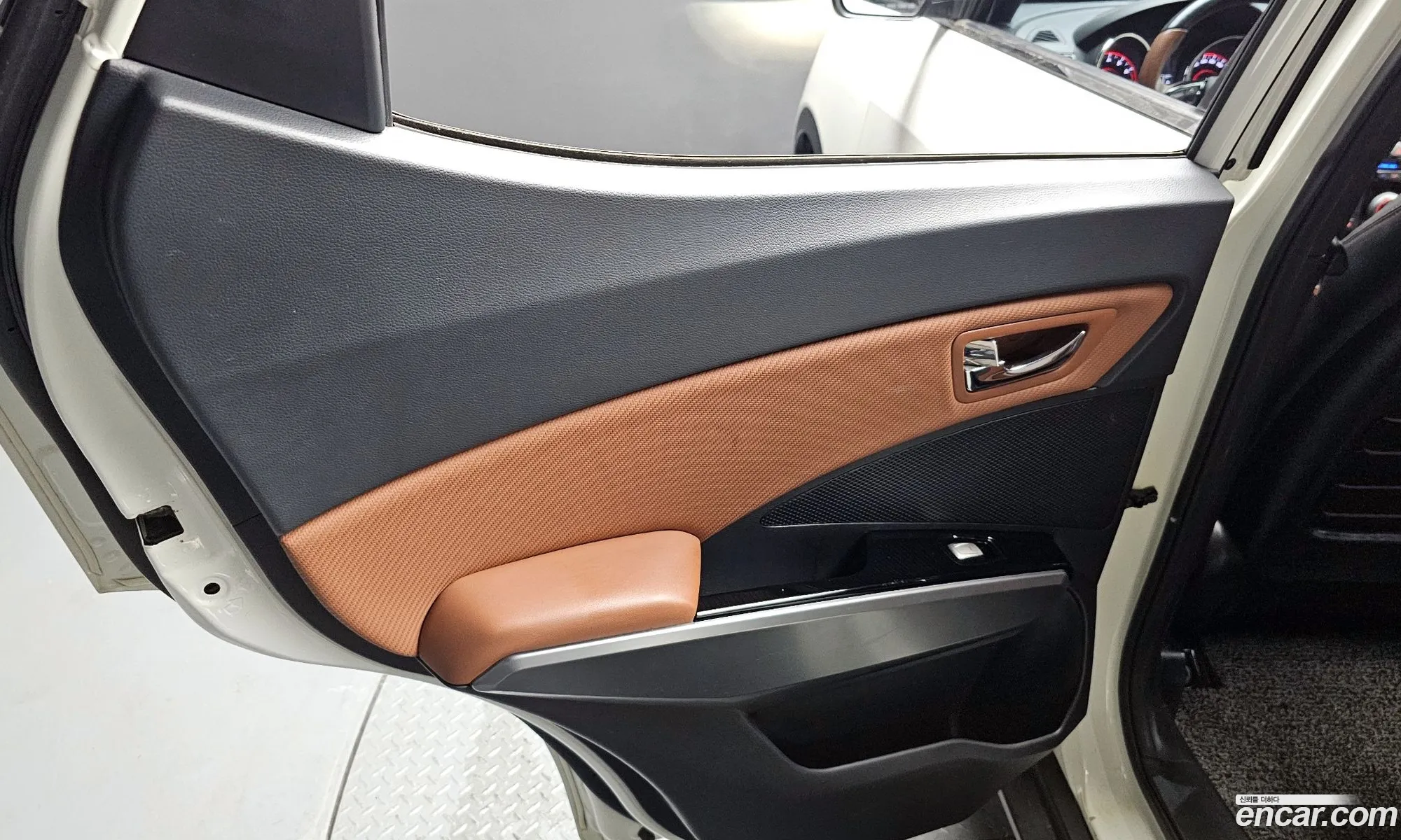 KG Mobility (SsangYong) Tivoli Armour 2018 — 9