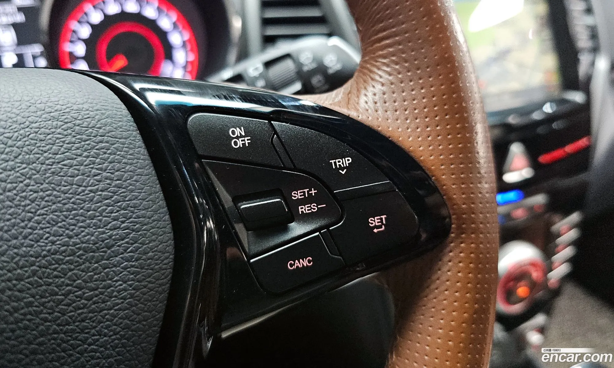KG Mobility (SsangYong) Tivoli Armour 2018 — 24