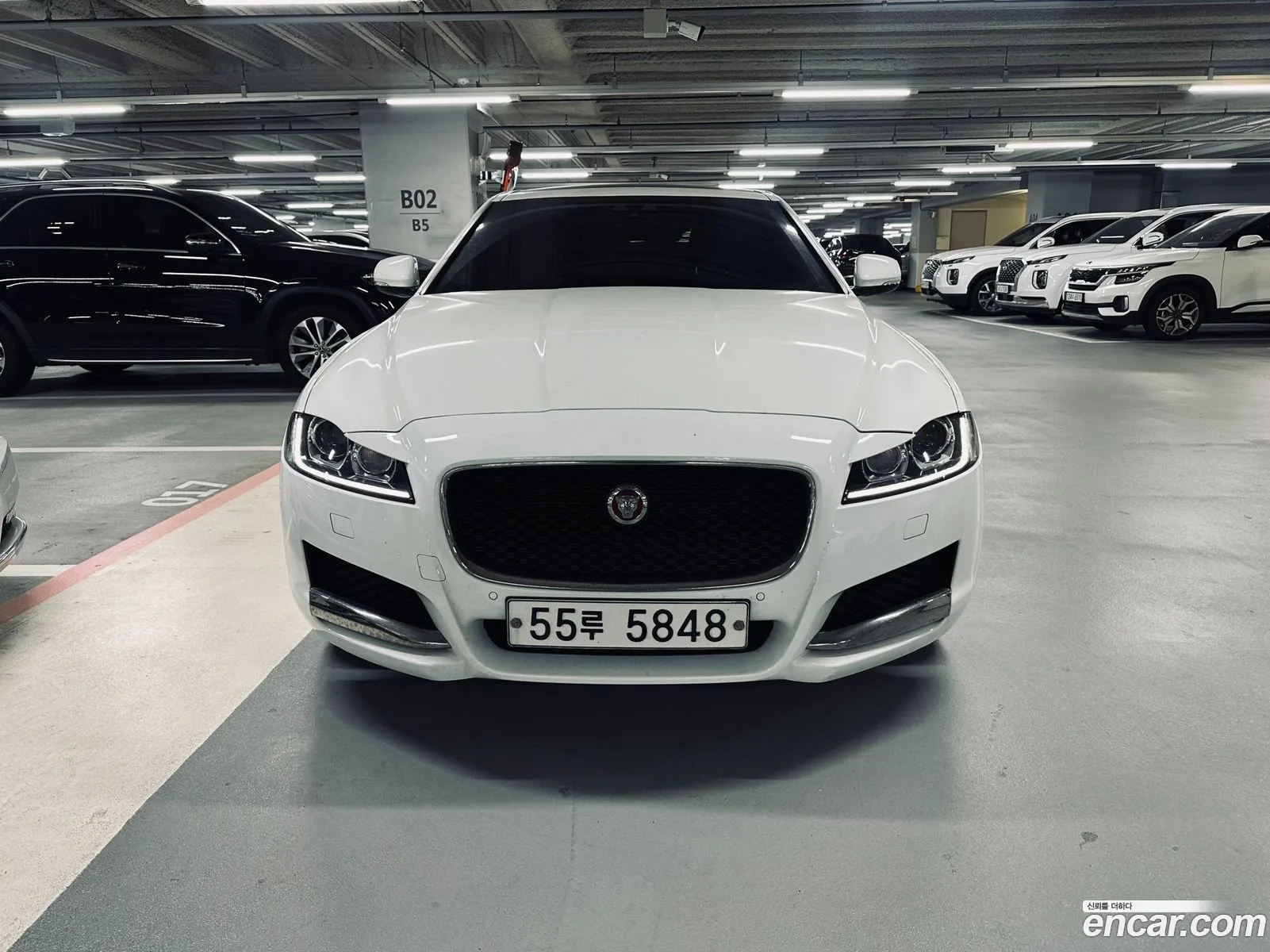 Jaguar XF 2018 — 13
