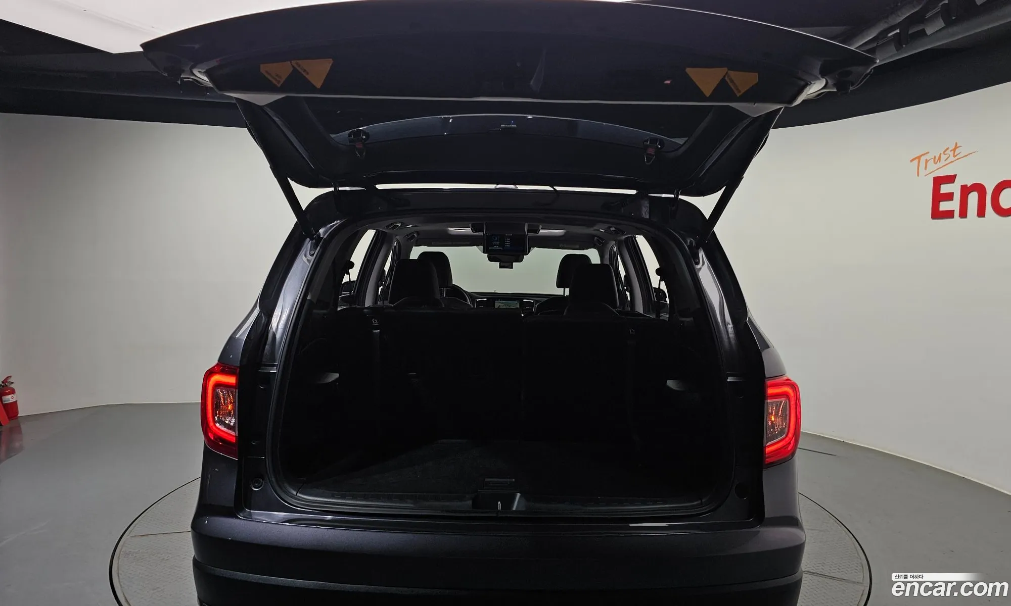 Honda Pilot 2019 5FNYF6800KB201320 — 17