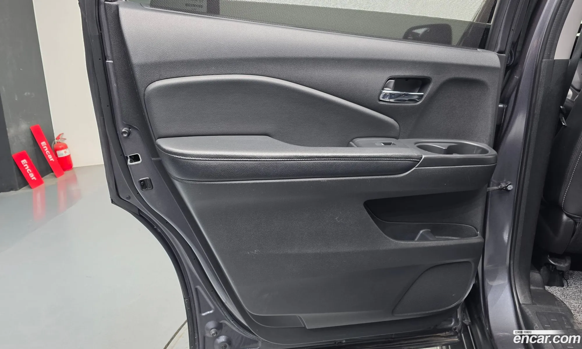 Honda Pilot 2019 5FNYF6800KB201320 — 23