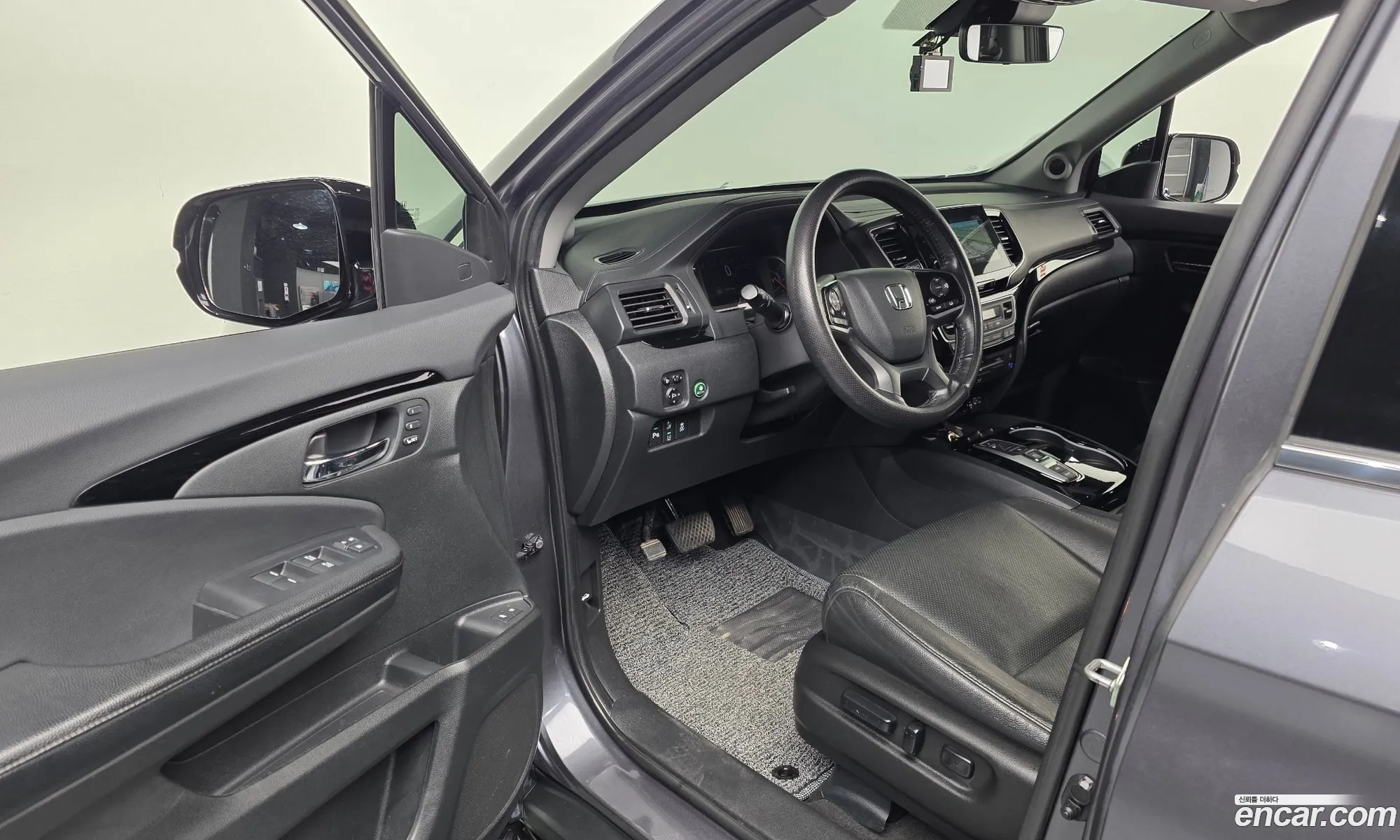 Honda Pilot 2019 5FNYF6800KB201320 — 34
