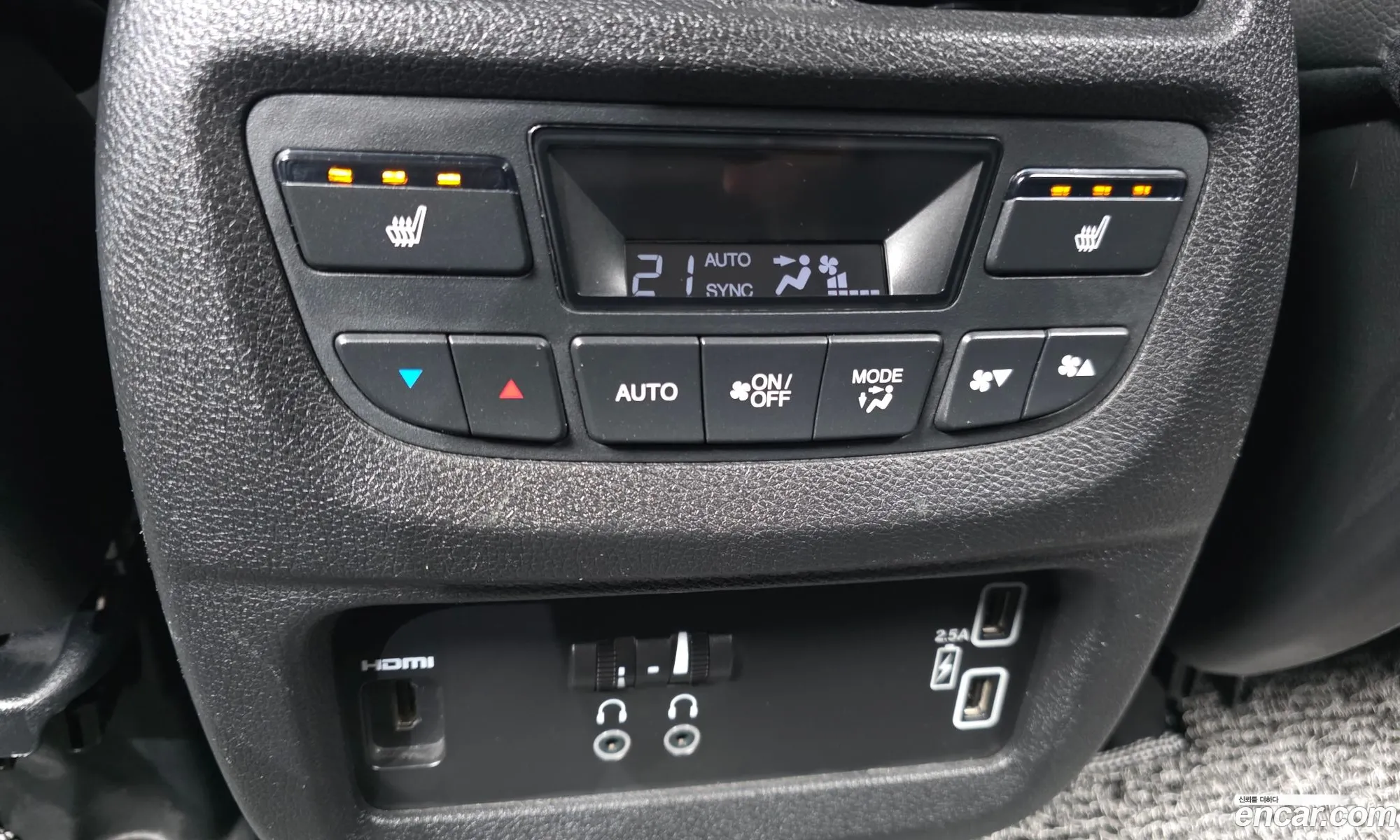 Honda Pilot 2019 5FNYF6800KB201320 — 21