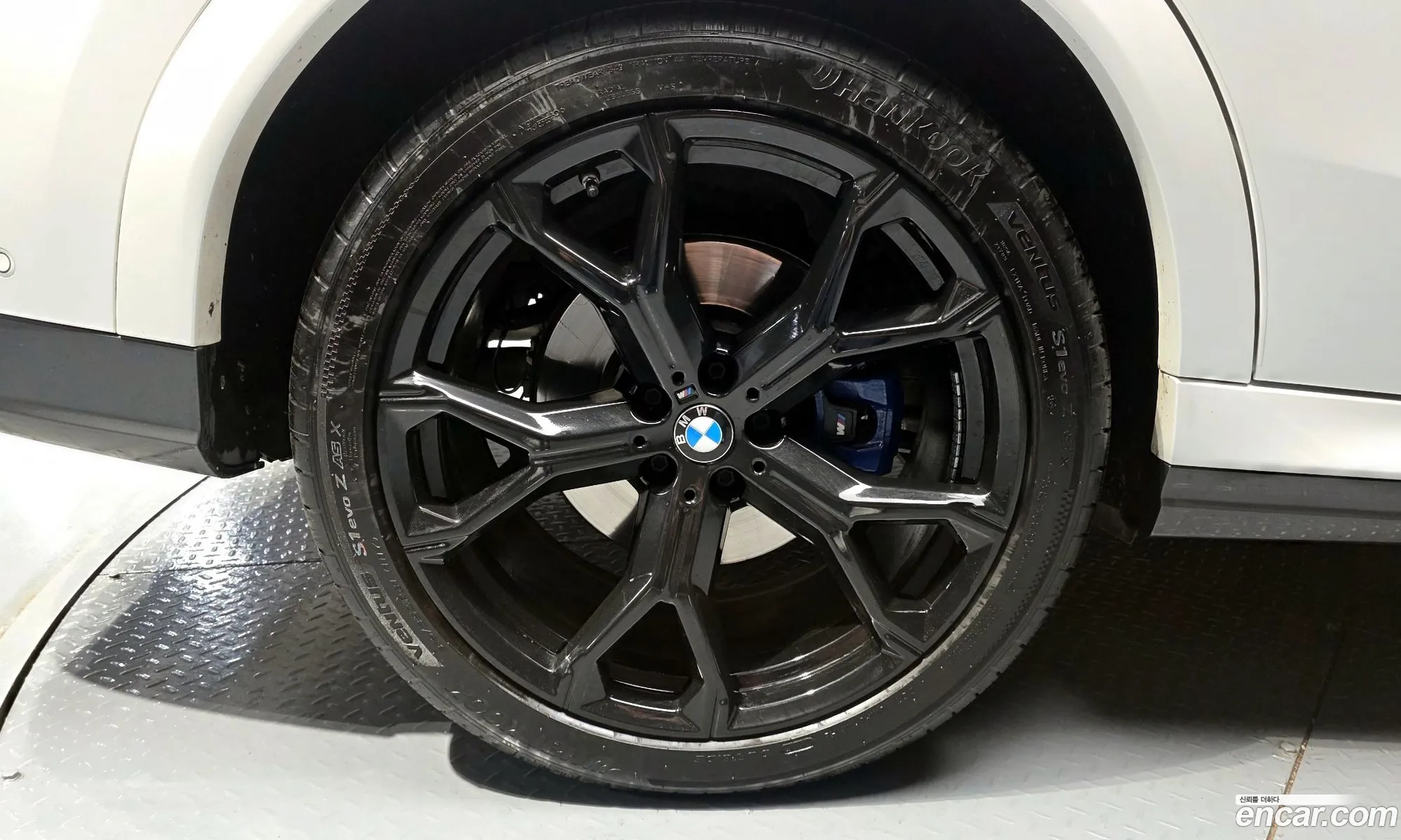 BMW X6 2022 — 16
