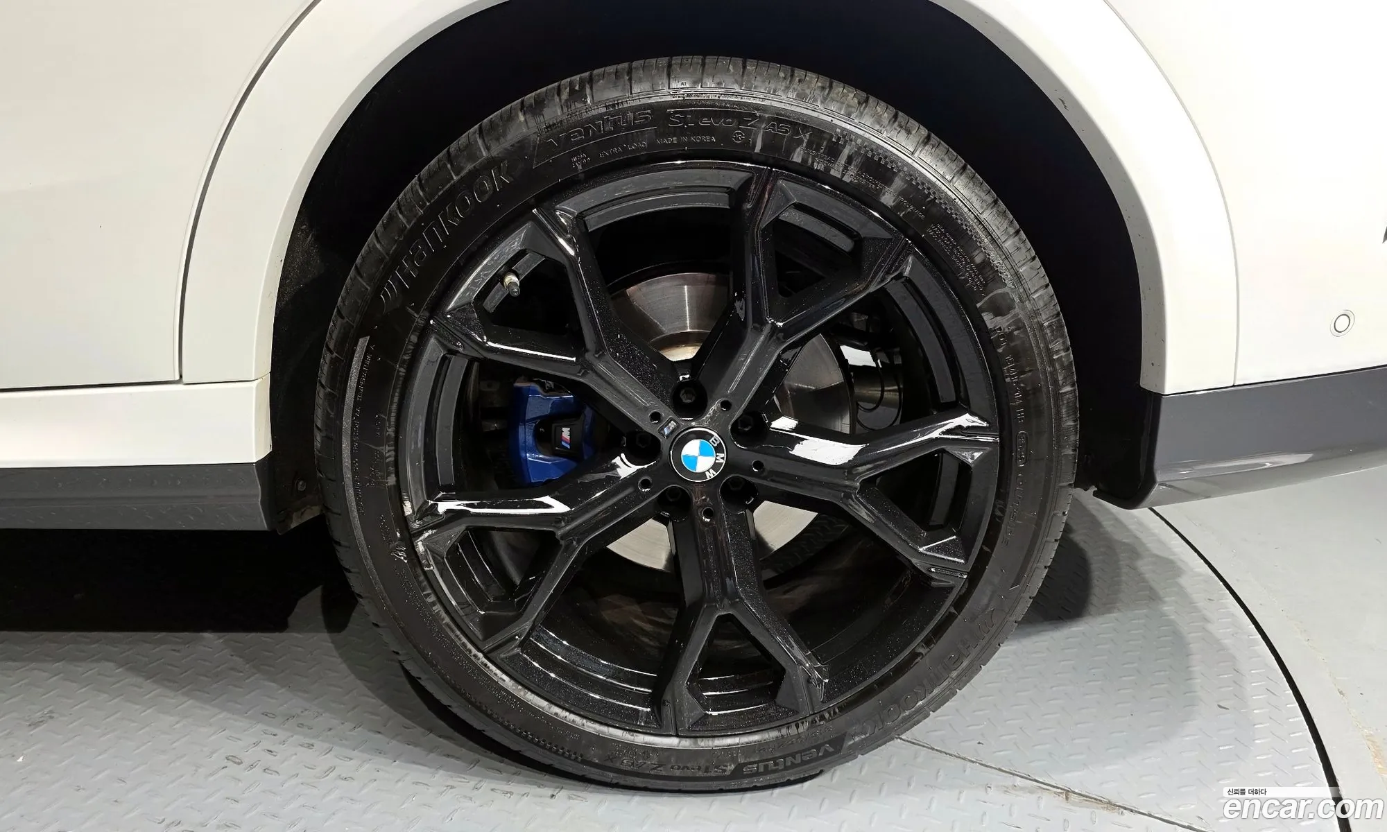 BMW X6 2022 — 17