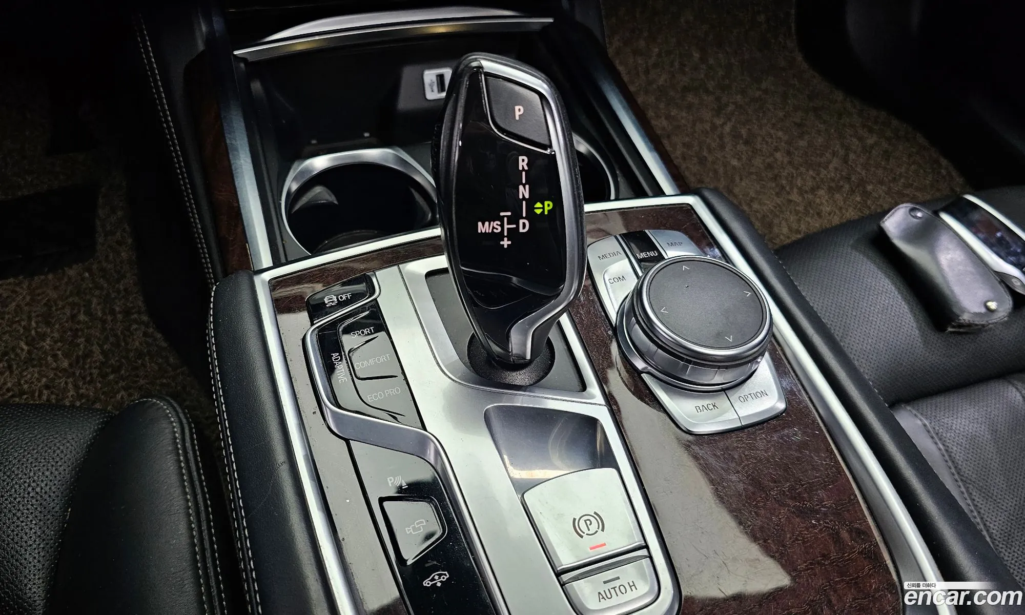 BMW 7 Series 2016 WBA7C4104GG435145 — 13